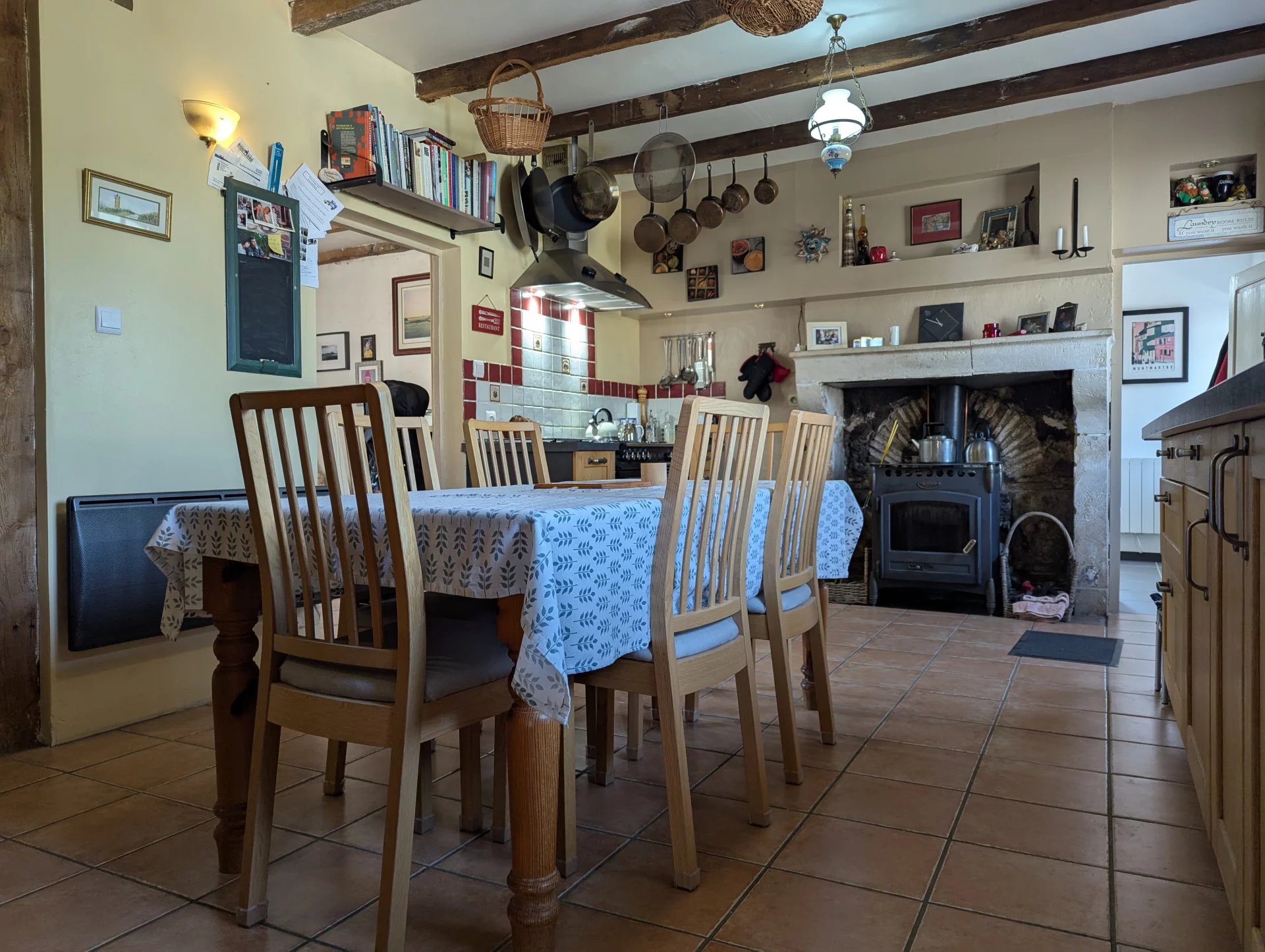 Delightful character property with pool in the Vienne, Poitou-Charentes – France – BVI81795