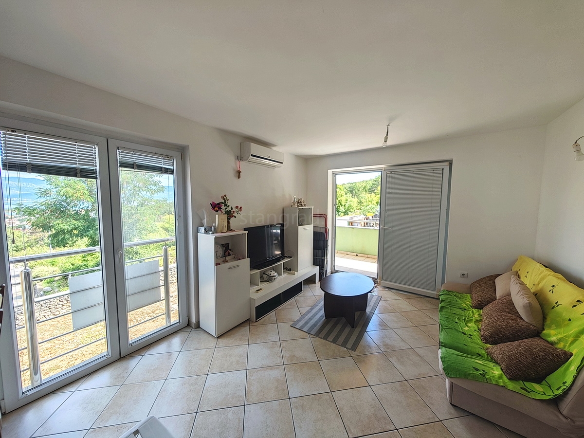 2 bedroom apartment in Dobrinj, Croatia – 103461