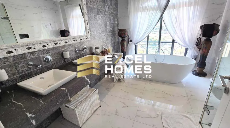 3 bedroom Apartment in Xemxija, Malta – 63940