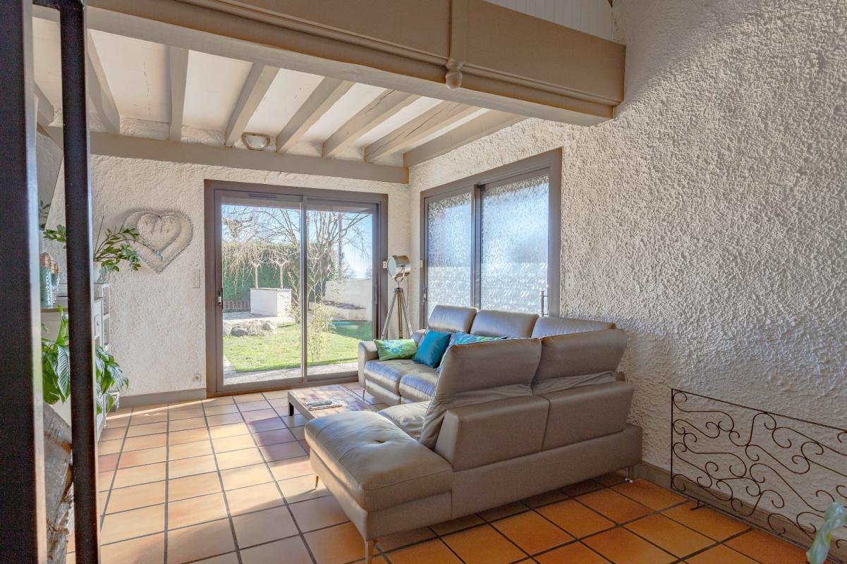 5 bedroom maison d’architecte in Baraqueville, Aveyron, France – A82FAA9D76A6418F