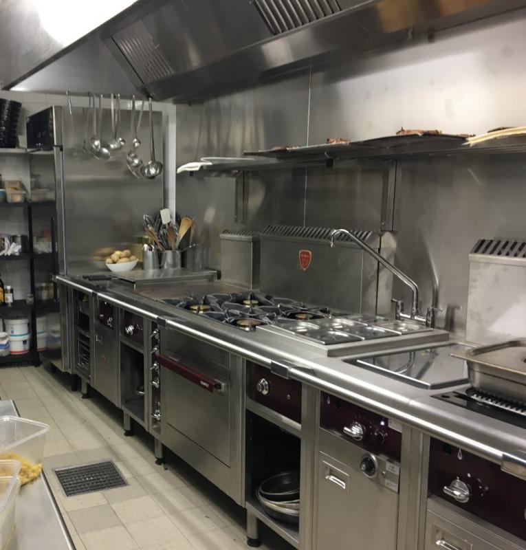 restaurant in Figeac, Lot, France – 215954037F8846F8