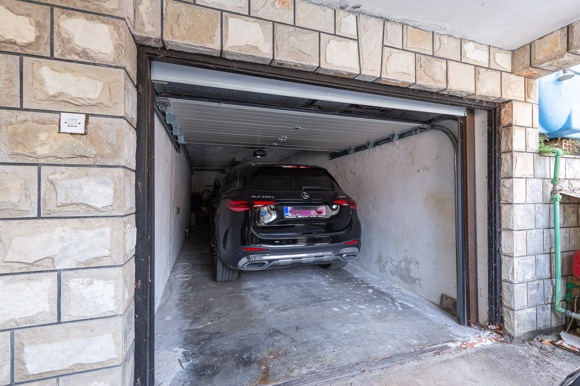 6 bedroom House in Stoliv, Montenegro – CMM53152