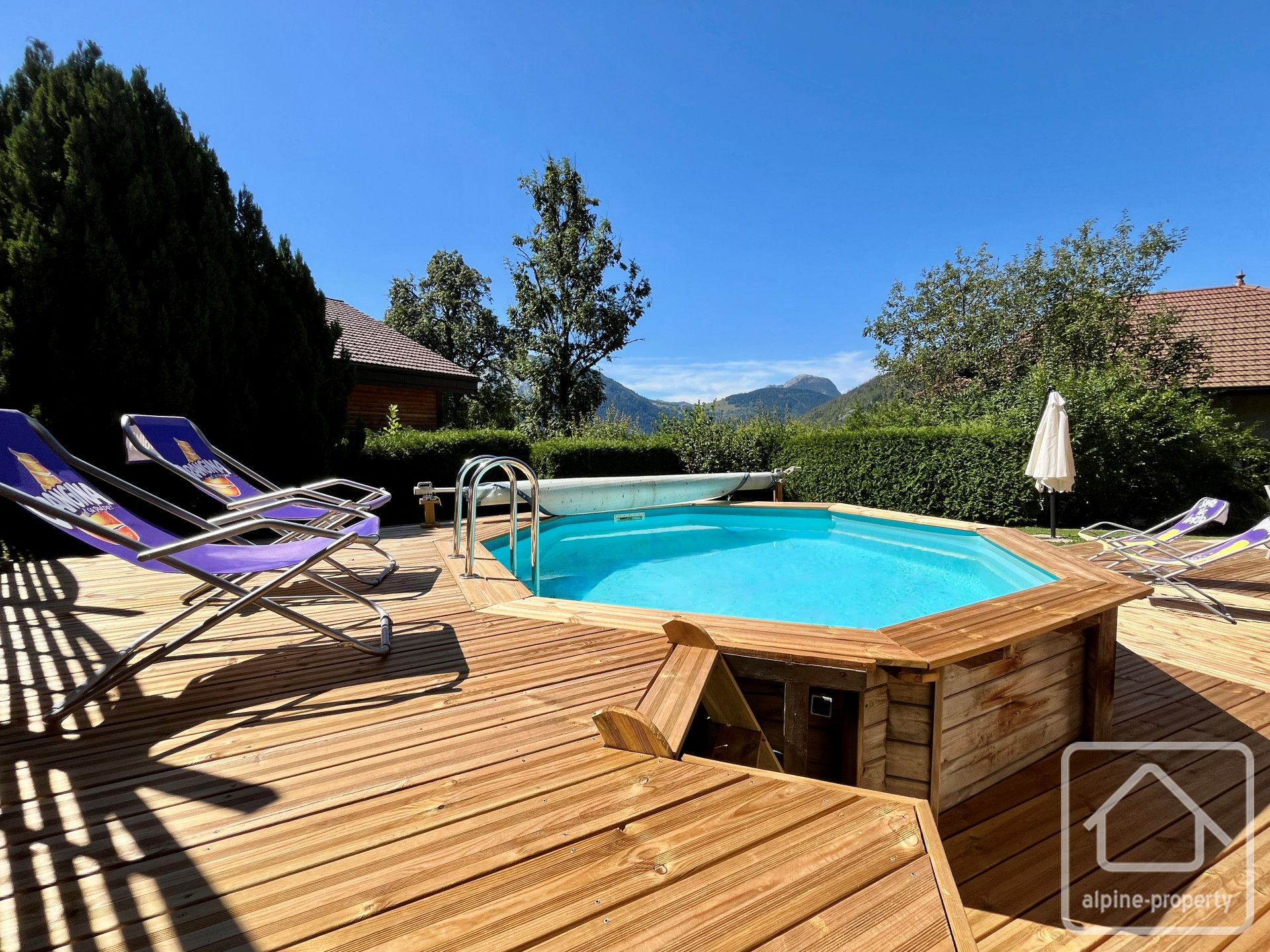 Chalet With 4 Bedrooms, An Independent Studio, 2 Bathrooms, A Swimming Pool, And A Double Garage. – CHALETDUPONTE