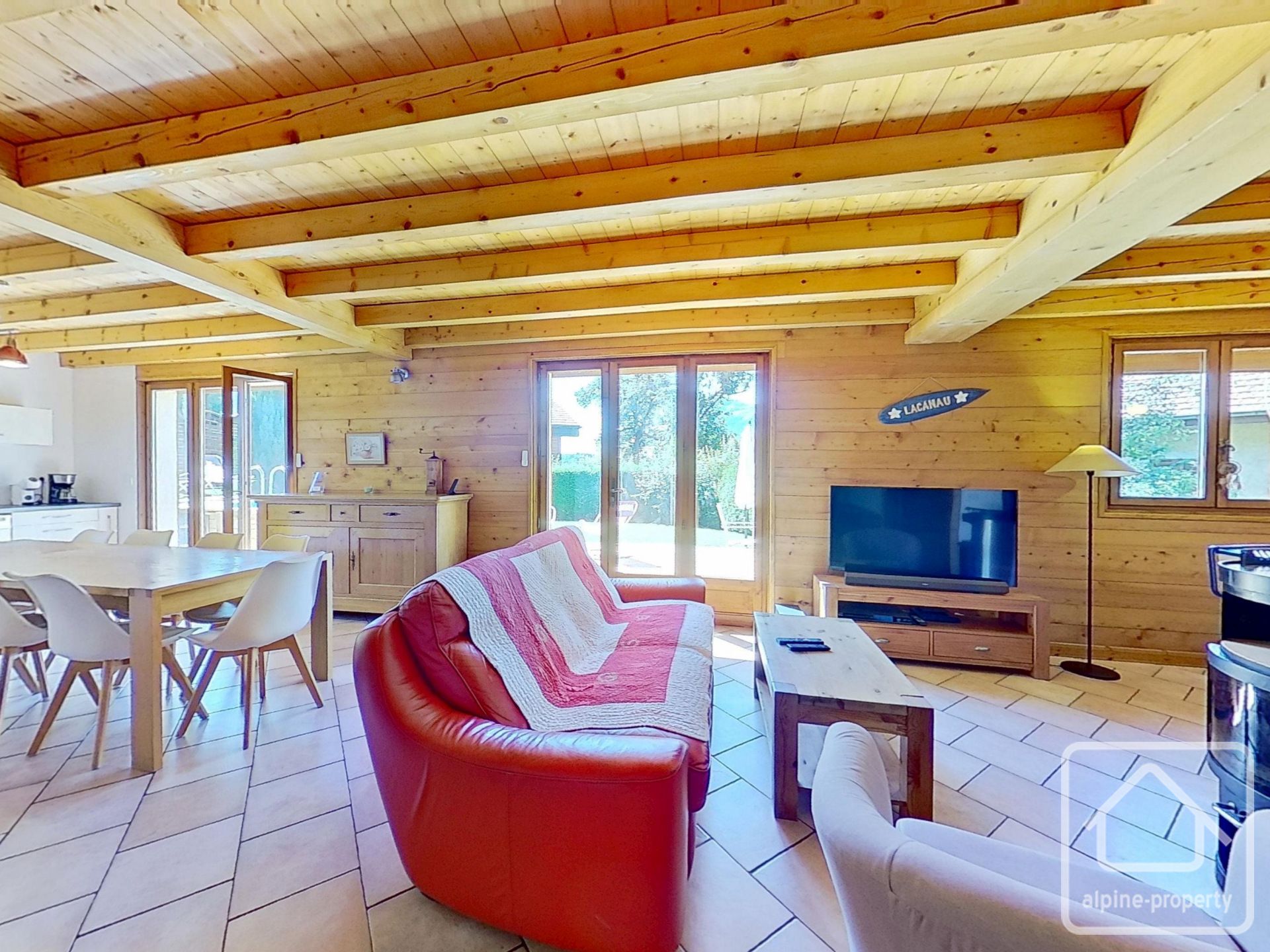 Chalet With 4 Bedrooms, An Independent Studio, 2 Bathrooms, A Swimming Pool, And A Double Garage. – CHALETDUPONTE