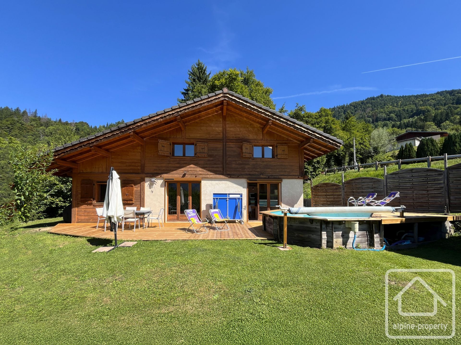 Chalet With 4 Bedrooms, An Independent Studio, 2 Bathrooms, A Swimming Pool, And A Double Garage. – CHALETDUPONTE