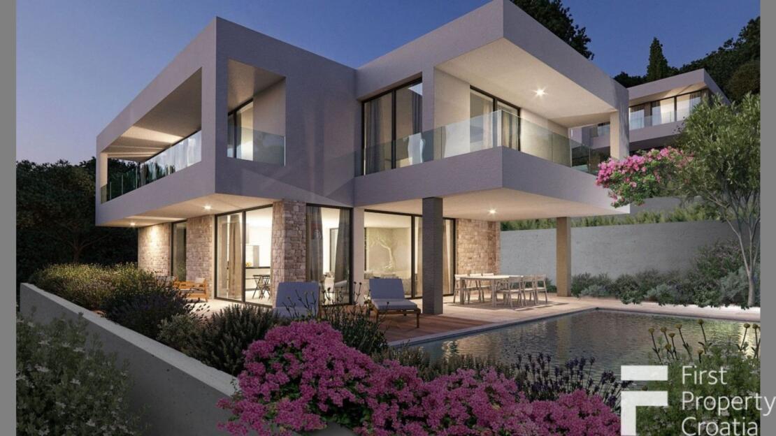 Villas in the vicinity of Trogir, Croatia – TG1712