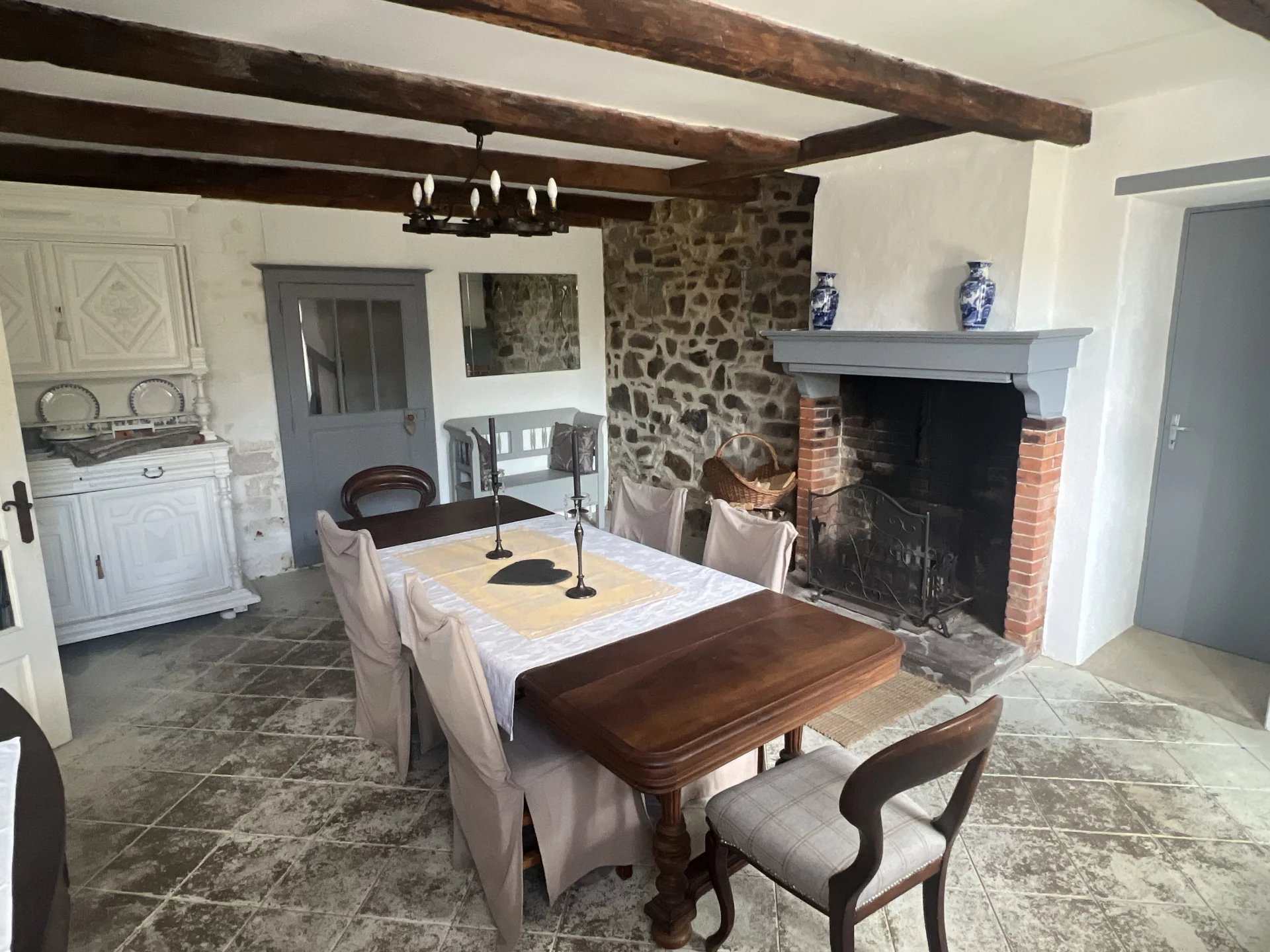 Large house plus guest house and detached house to renovate, Limousin – France – BVI82330