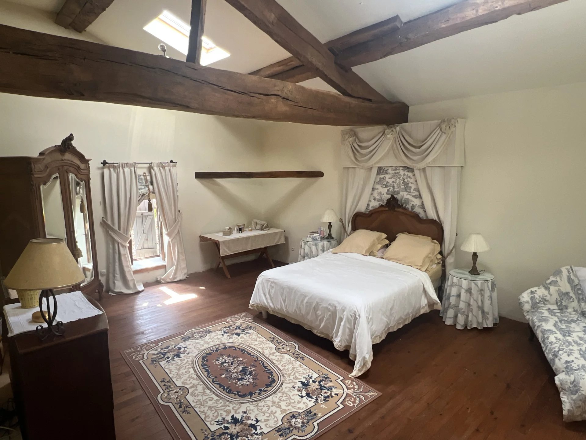 Large house plus guest house and detached house to renovate, Limousin – France – BVI82330