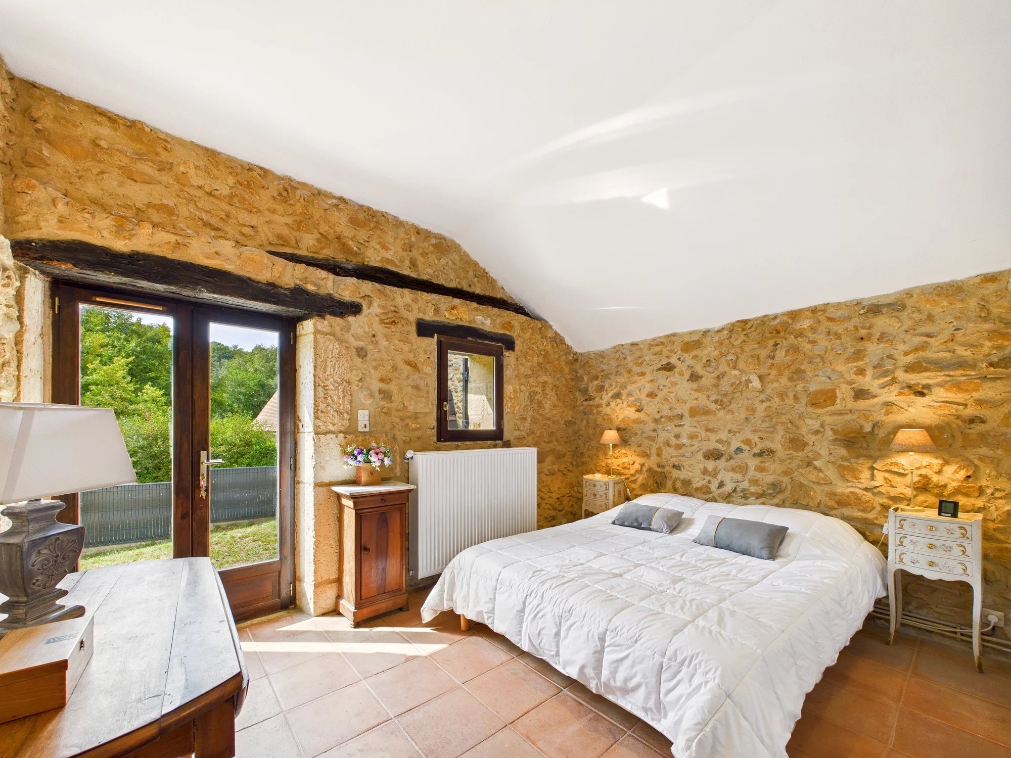 Beautifully renovated stone house, gorgeous pool with a building to renovate, Aquitaine – France – BVI80373