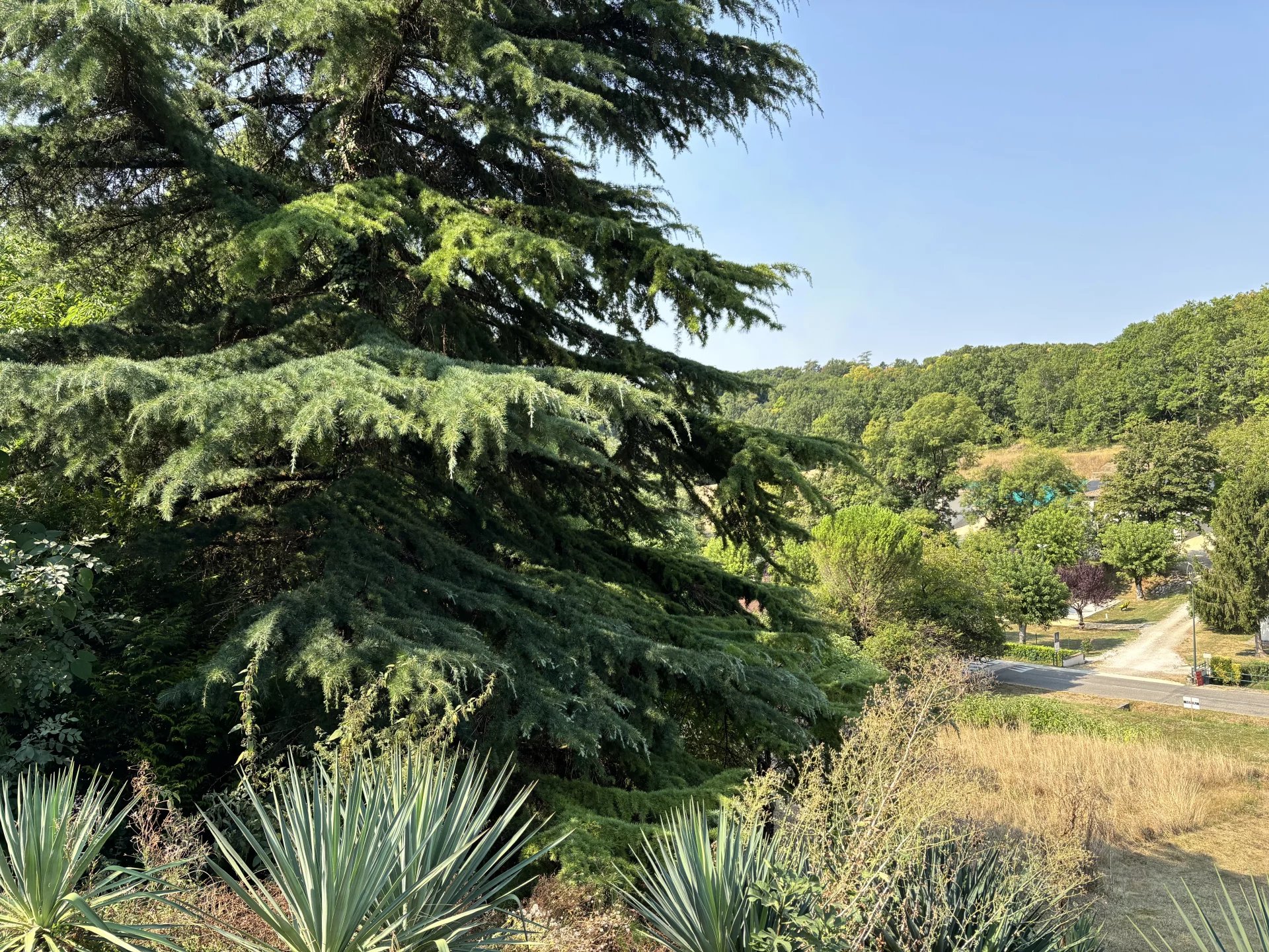 In the heart of the village, Midi-Pyrénées – France – BVI82497