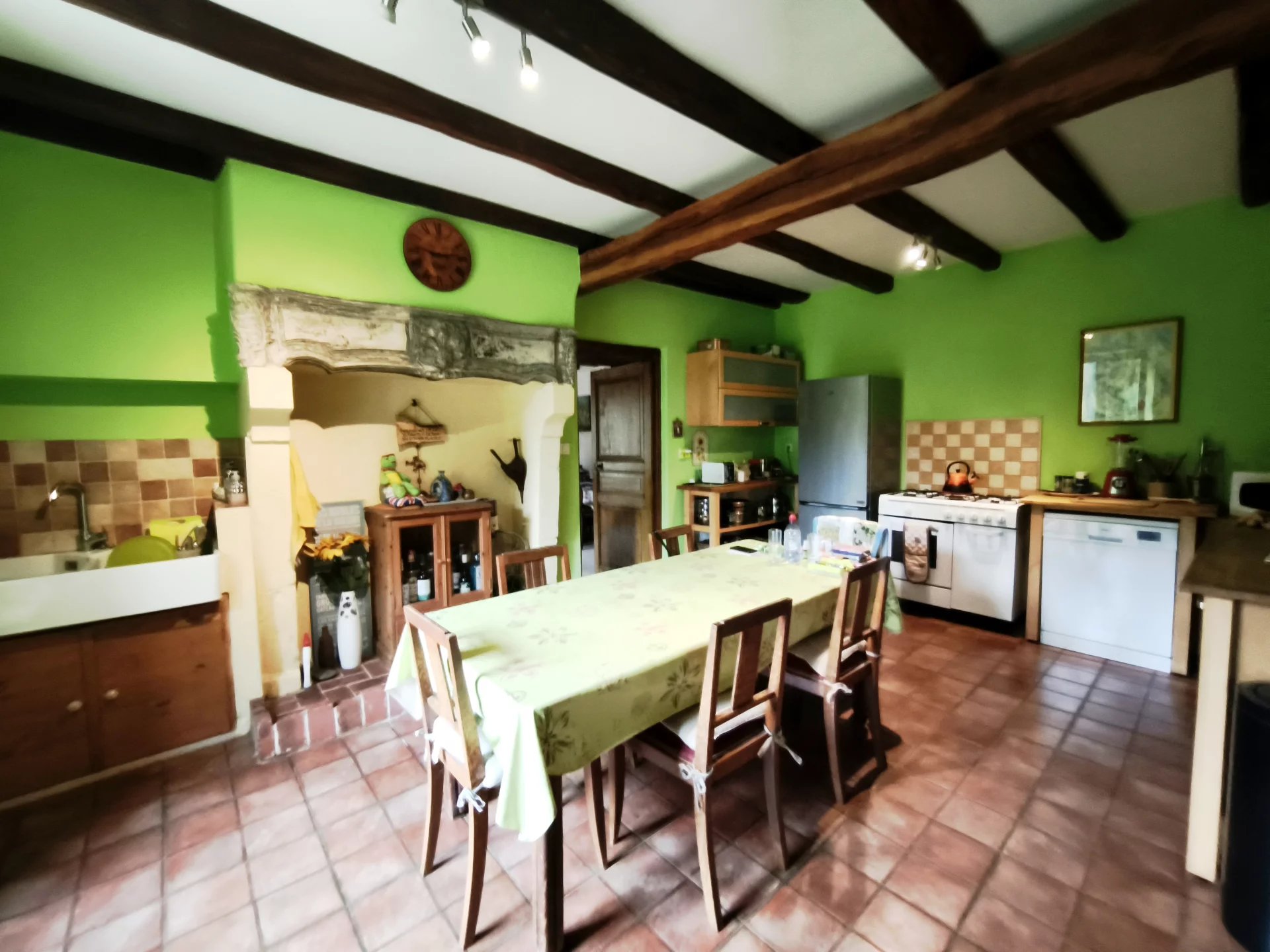 Charming Country Retreat with Authentic Character, Poitou-Charentes – France – BVI82211
