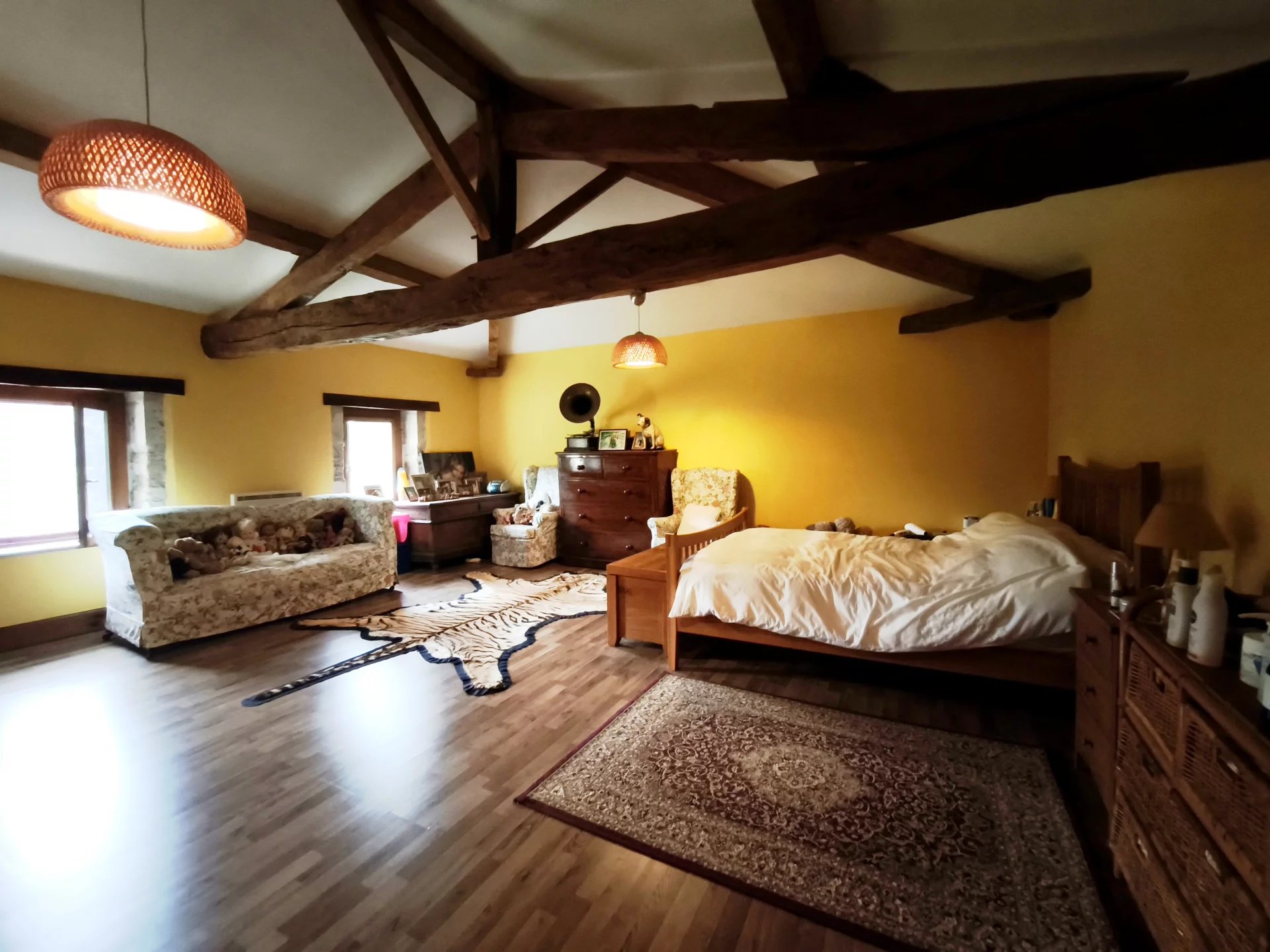 Charming Country Retreat with Authentic Character, Poitou-Charentes – France – BVI82211