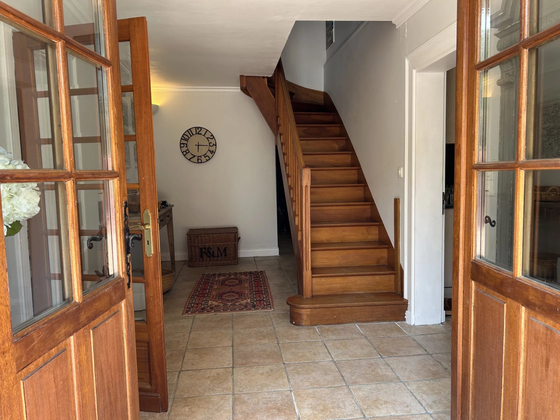 Spacious 6 bed, 5 bath detached residence with pool, Poitou-Charentes – France – BVI81930