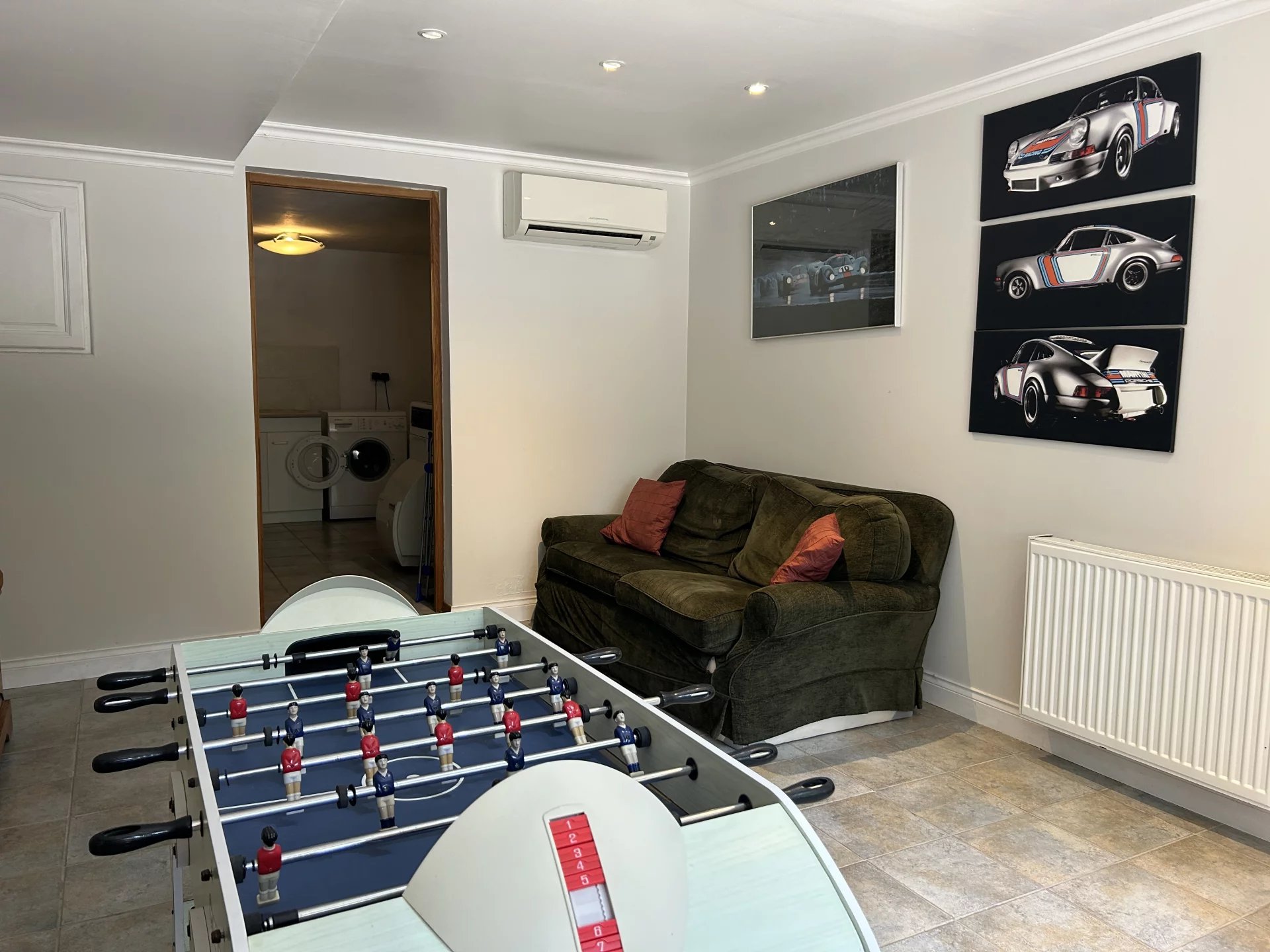 Spacious 6 bed, 5 bath detached residence with pool, Poitou-Charentes – France – BVI81930