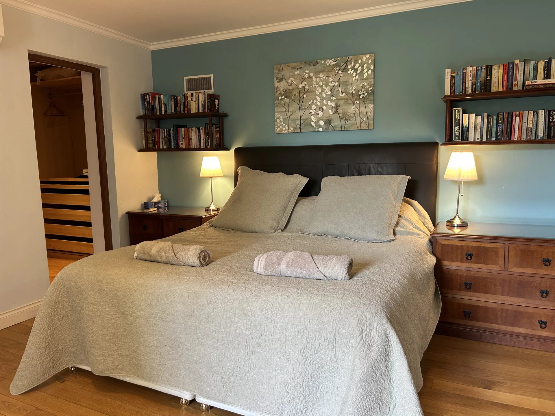 Spacious 6 bed, 5 bath detached residence with pool, Poitou-Charentes – France – BVI81930