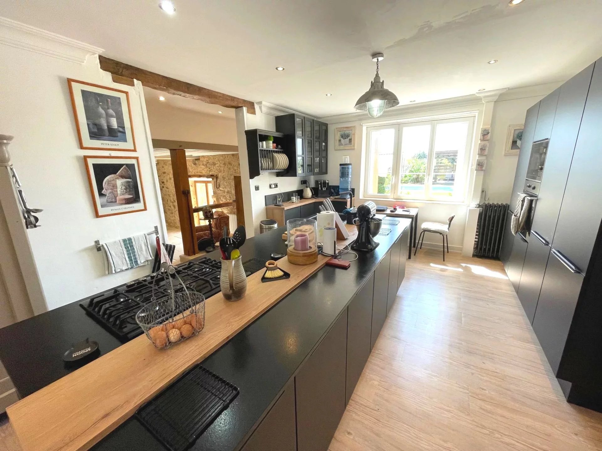 Perigordine country property with barn and heated pool, Aquitaine – France – BVI82405