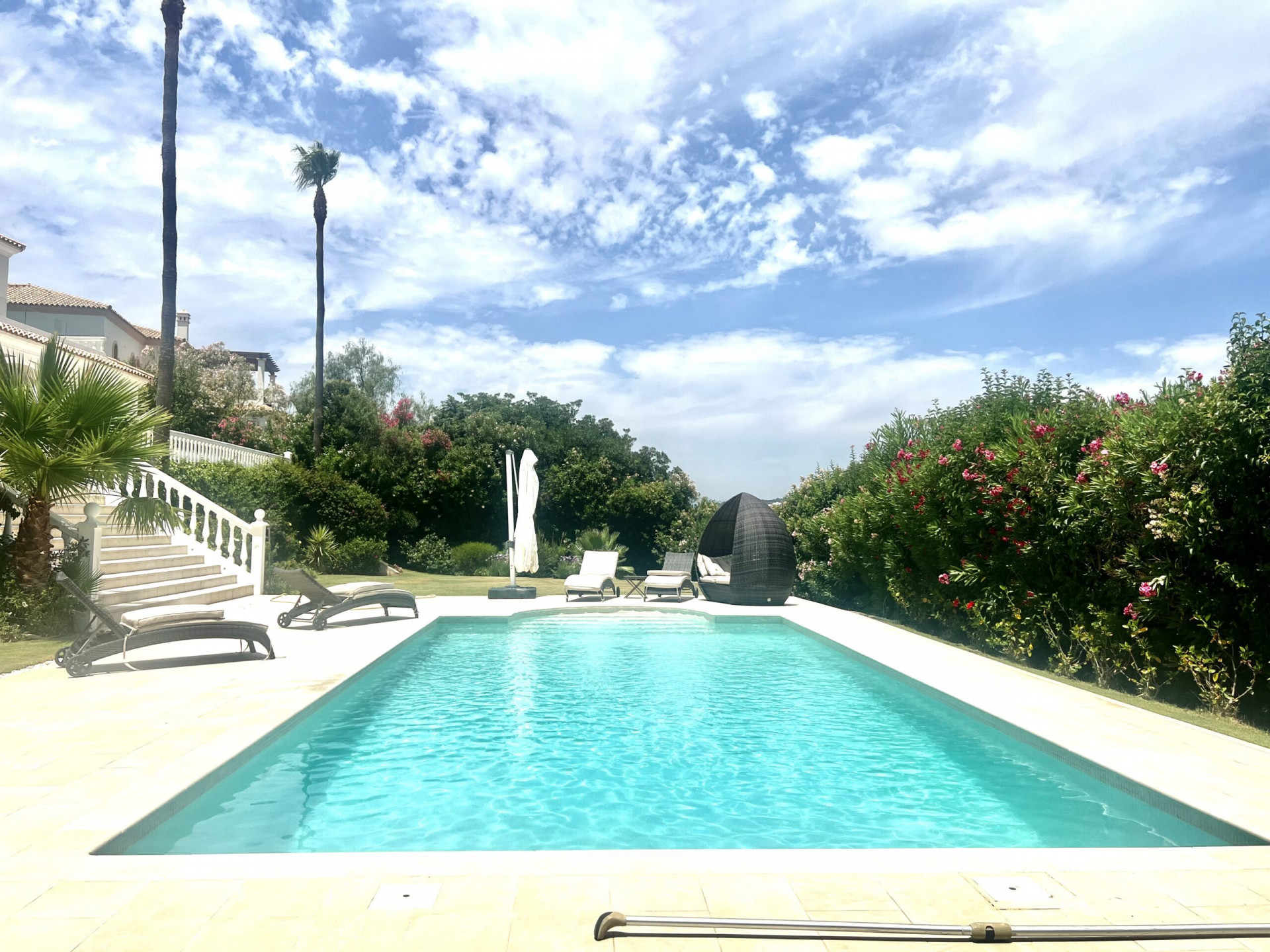 5 bedroom Villa in Sotogrande, Cadiz, Spain – 428-04159D