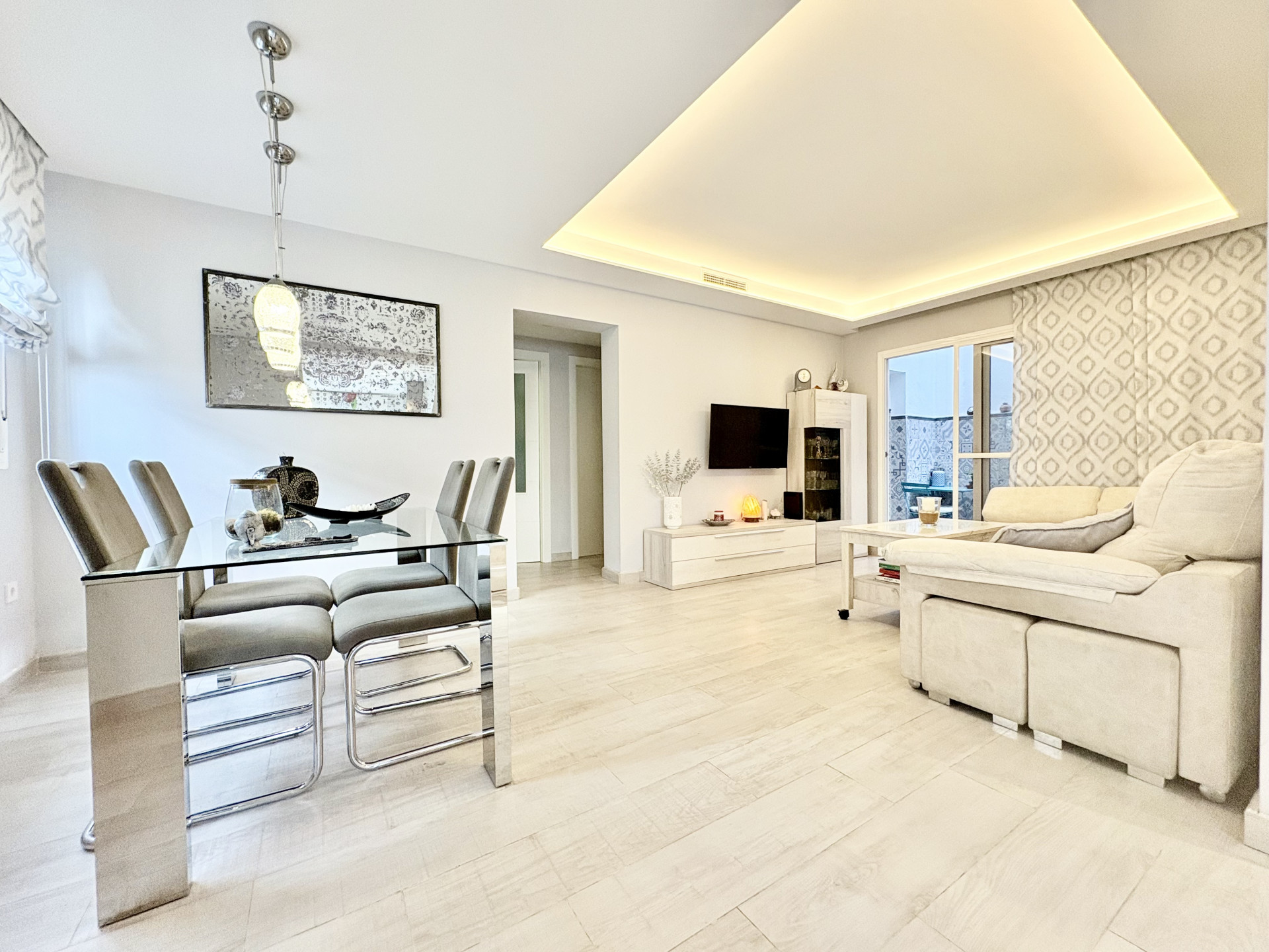 2 bedroom Ground Floor Apartment in Mijas Costa, Malaga, Spain – 428-04800E