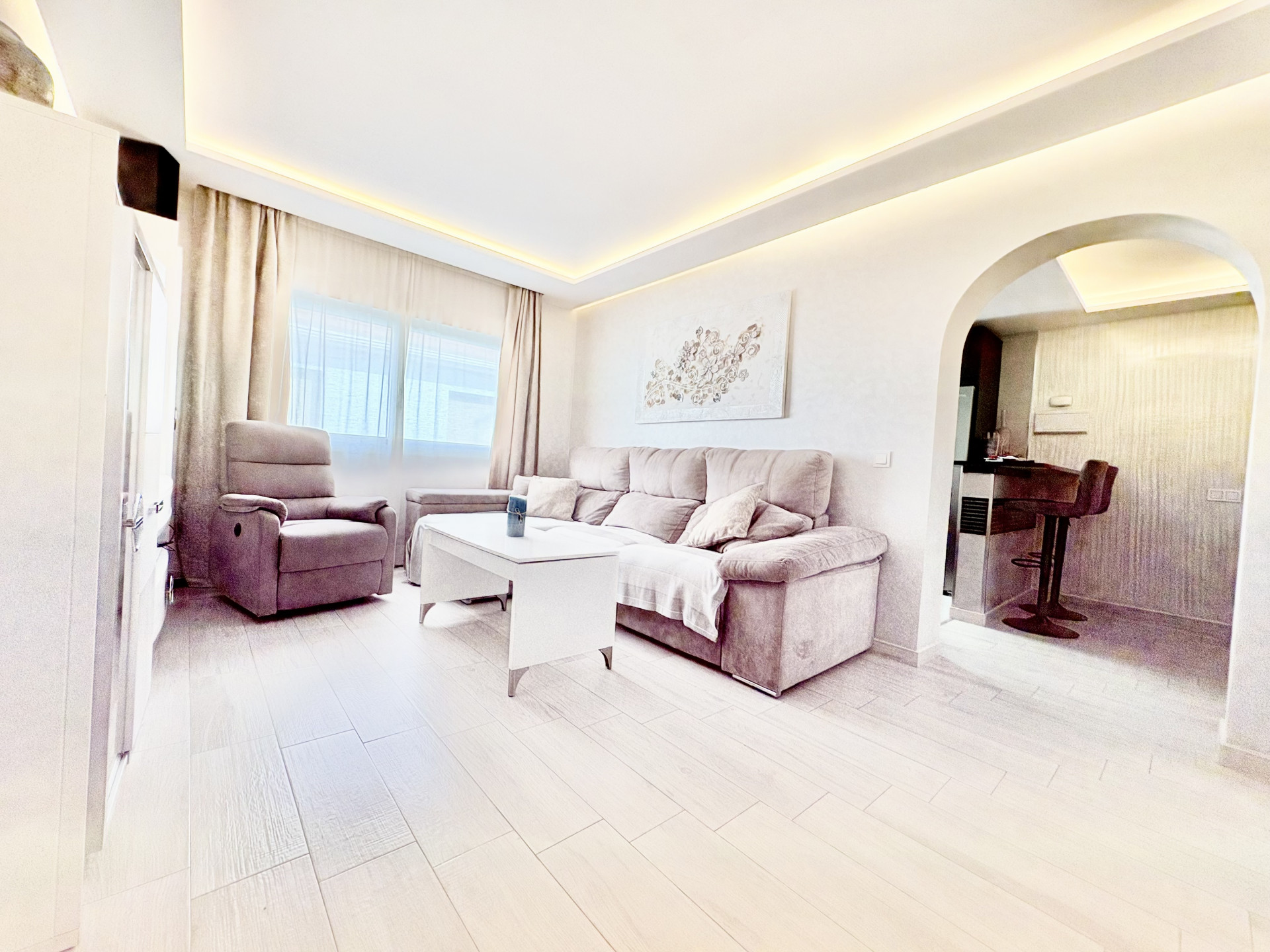 3 bedroom Penthouse in Mijas Costa, Malaga, Spain – 428-04808P