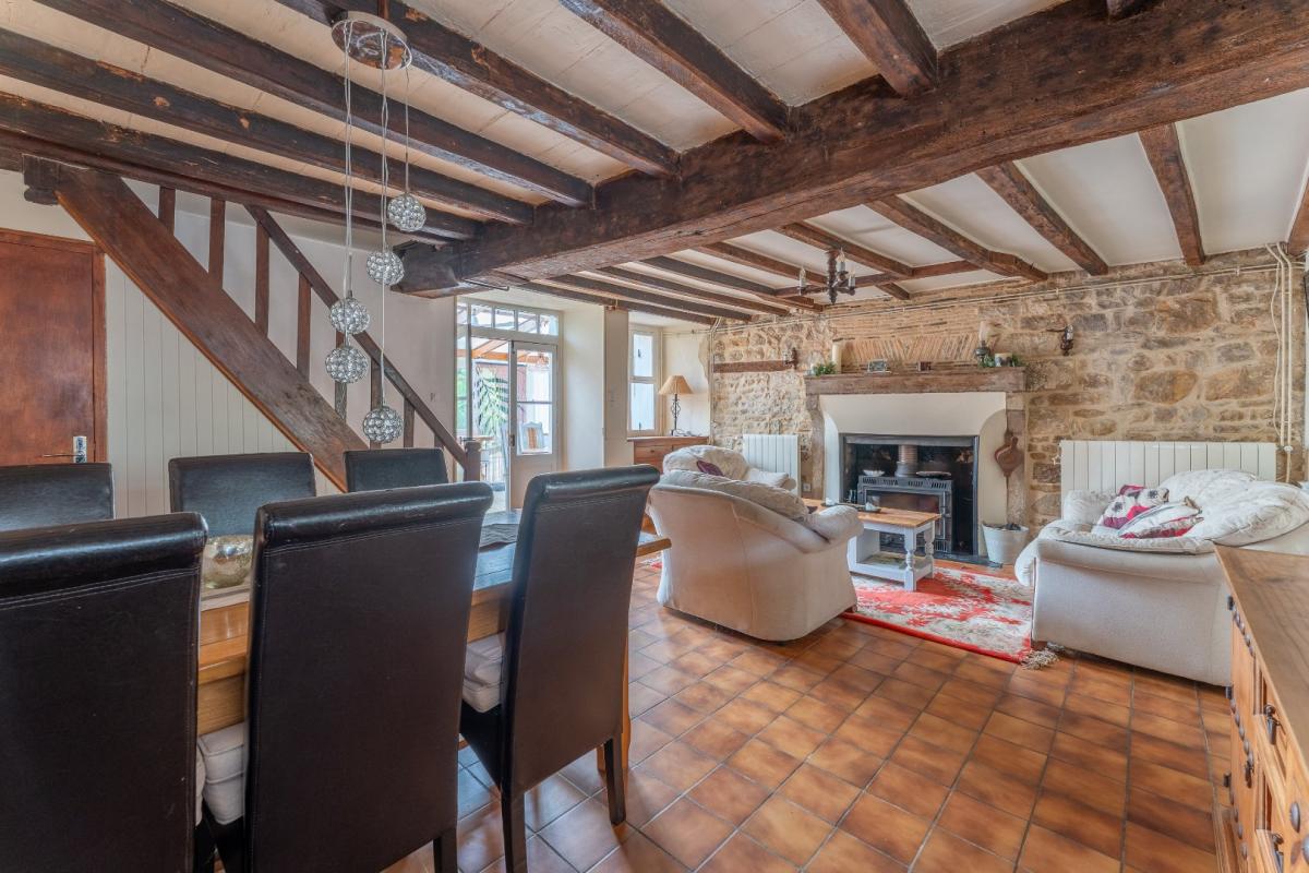 4 bedroom maison in Nanteuil En Vallee, Charente, France