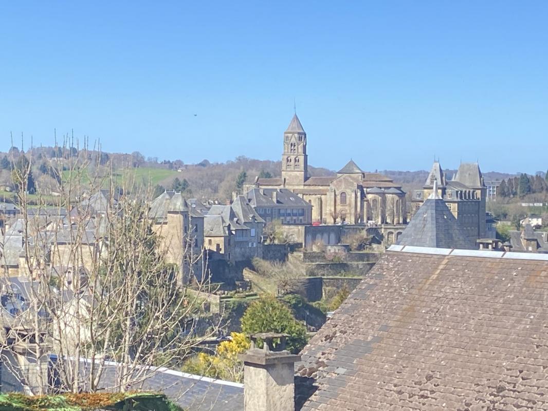 2 bedroom t4 in Uzerche, Corrèze, France – 0AD21C05C739466F