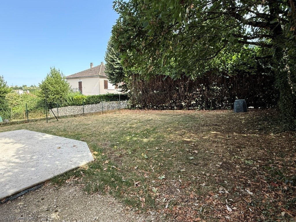 3 bedroom House in Ruffec, France – r7348