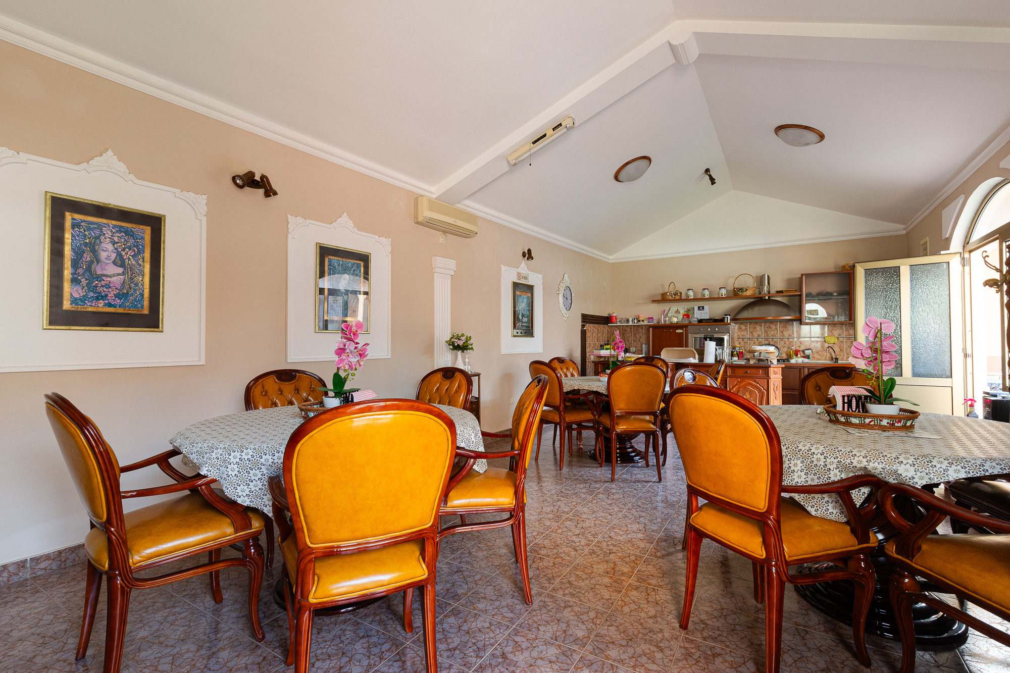 15 bedroom Villa in Budva, Montenegro – CMM53162