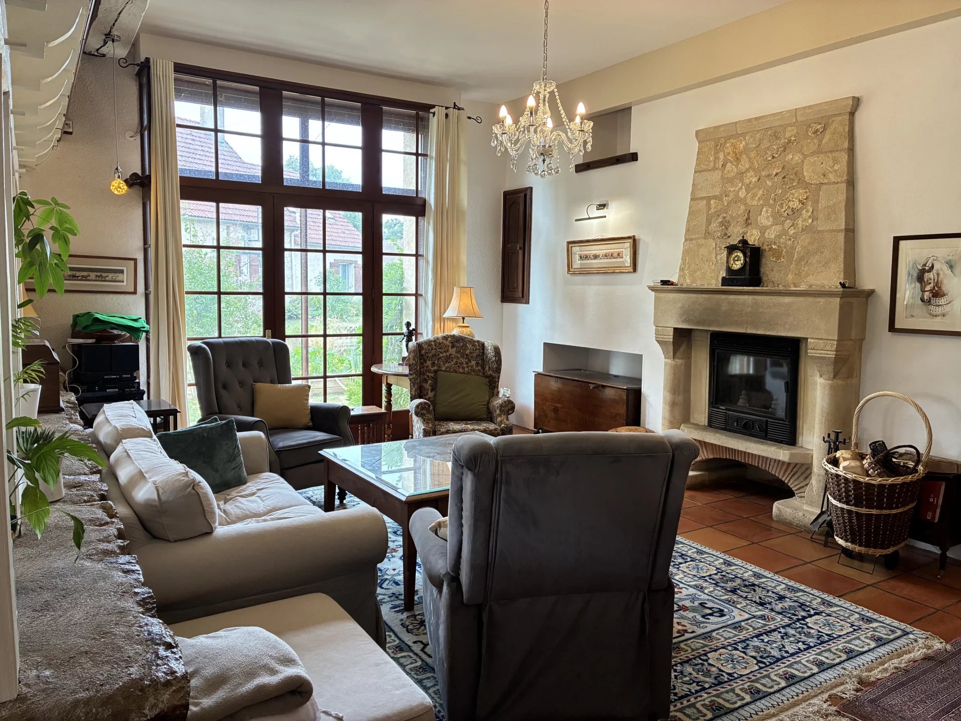 Character house, plus 3-bed guest house and pool!, Poitou-Charentes – France – BVI74220