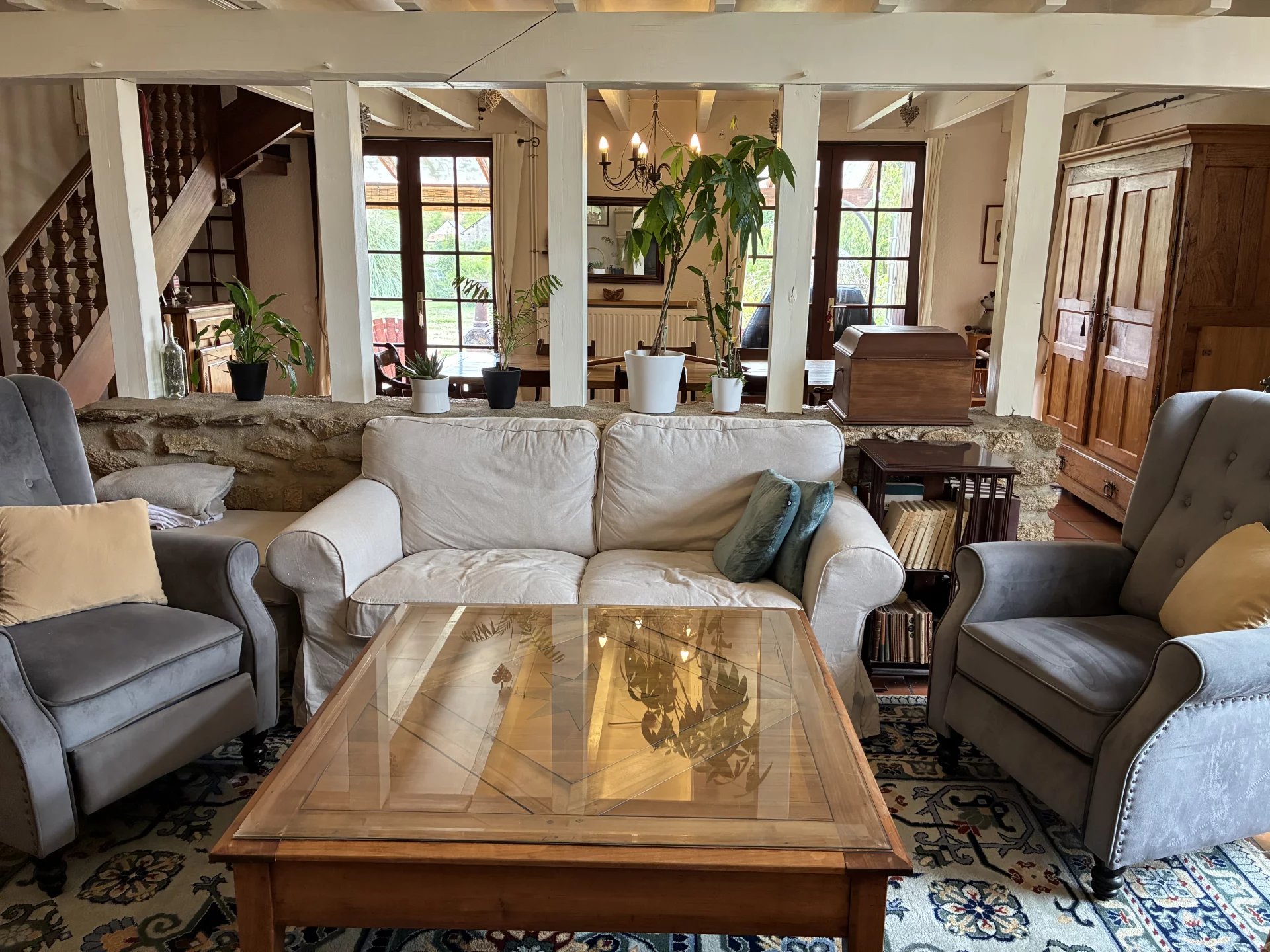 Character house, plus 3-bed guest house and pool!, Poitou-Charentes – France – BVI74220