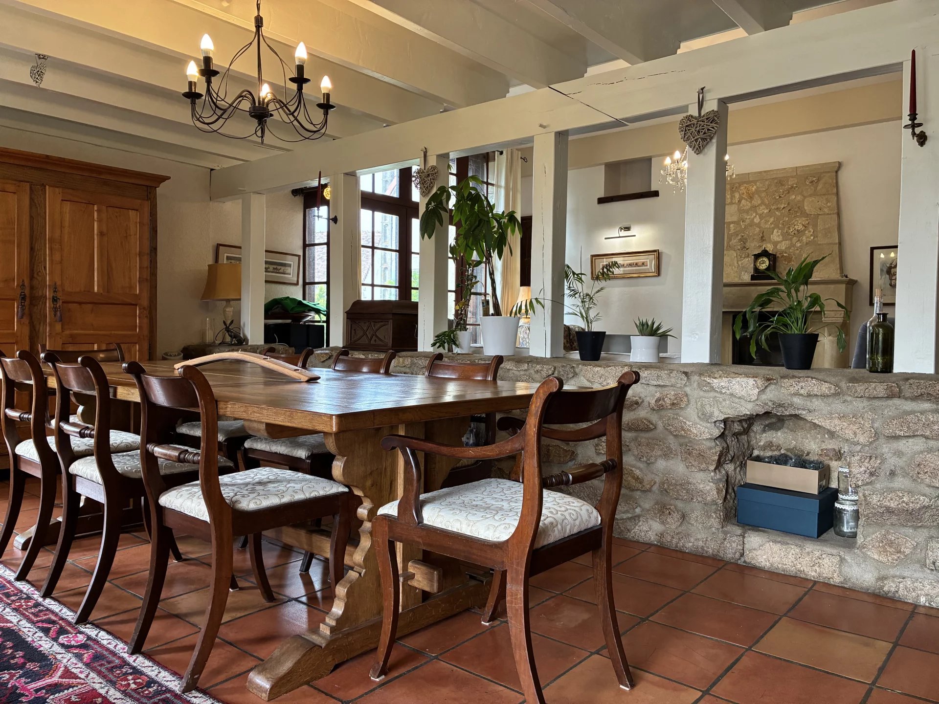 Character house, plus 3-bed guest house and pool!, Poitou-Charentes – France – BVI74220