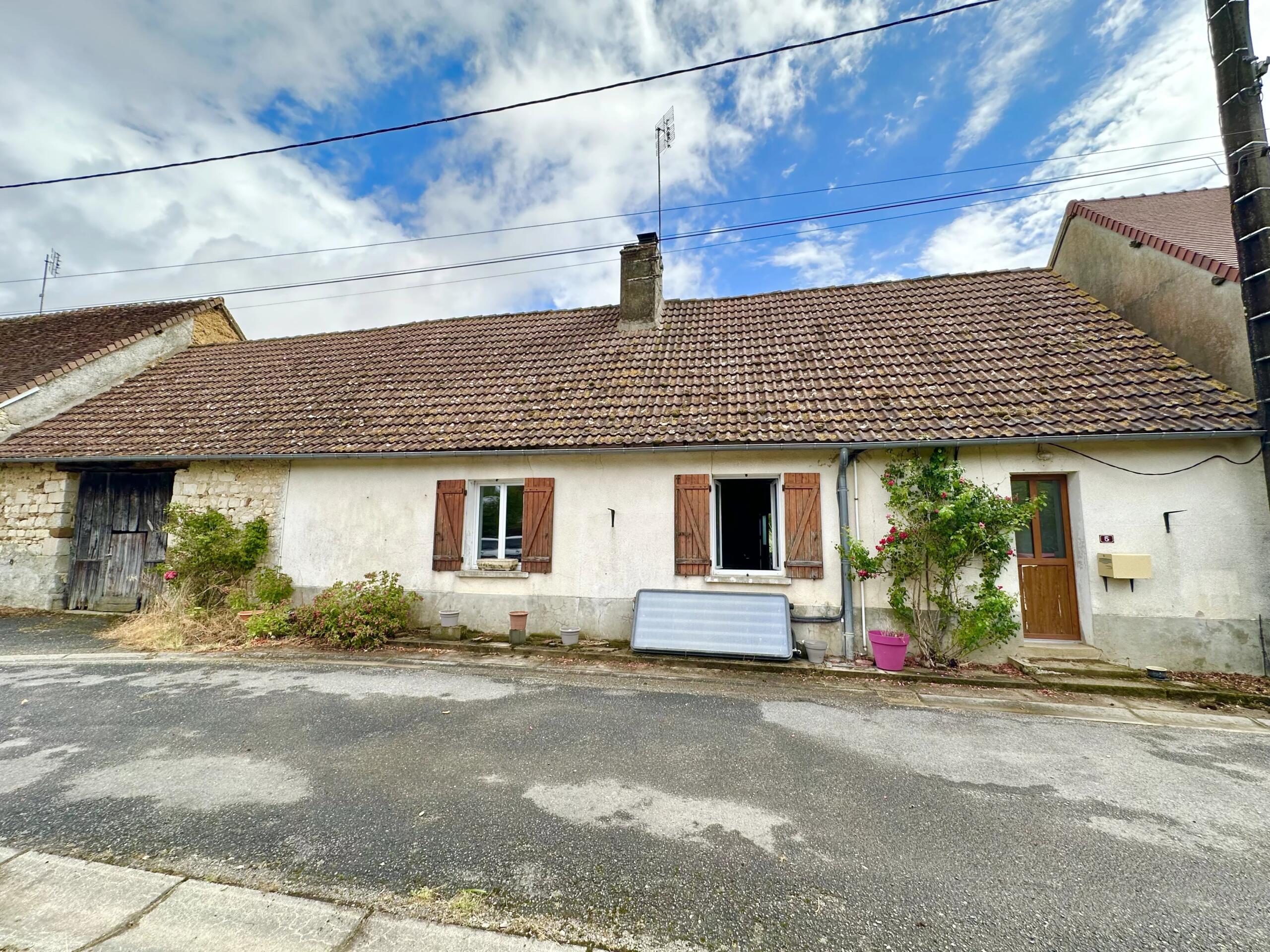 Charming Stone House with Land and Outbuildings near Coulonges, Poitou-Charentes – France – BVI79463