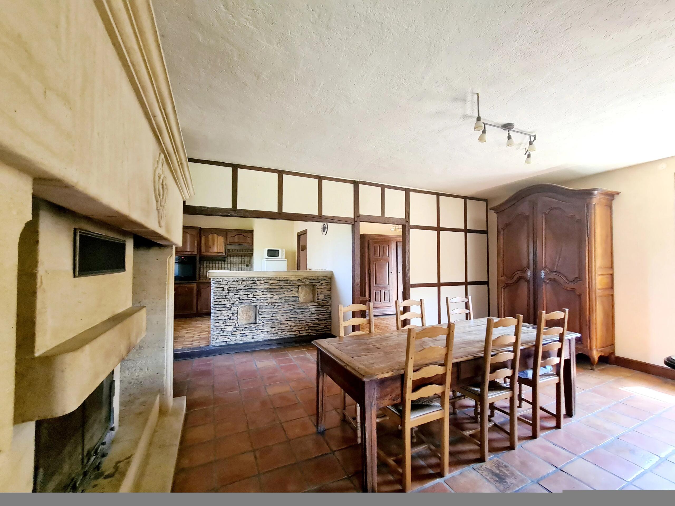 Dordogne Gem with Covered Terrace, Views and Renovation Potential – 20 Minutes from Sarlat, Aquitaine – France – BVI82213