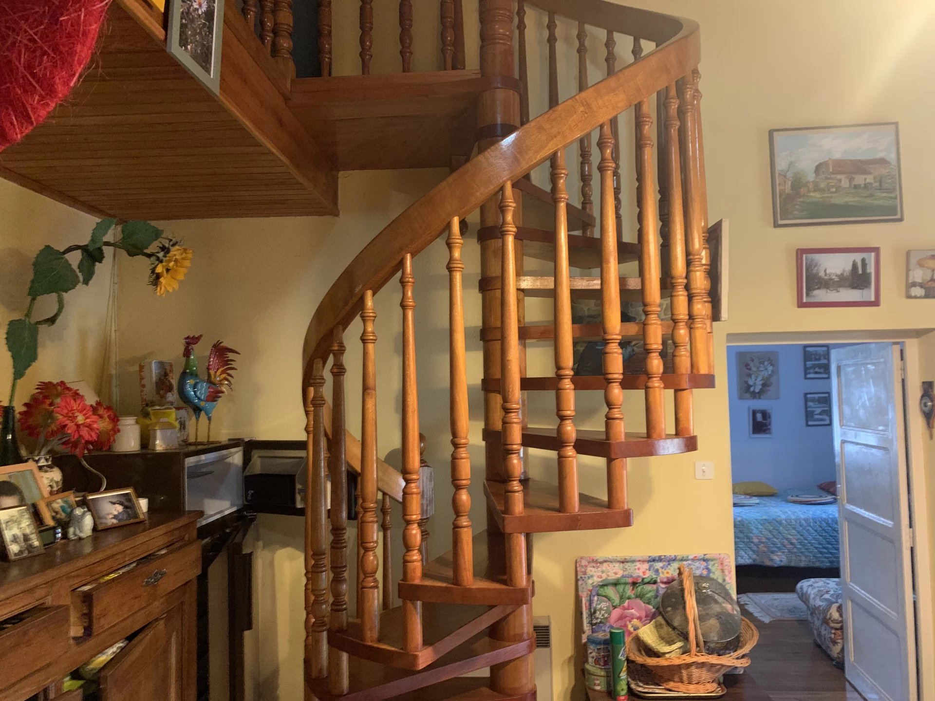 Tranquil Hamlet Home with Land, Stables and Scope for a Pool, Aquitaine – France – BVI81895