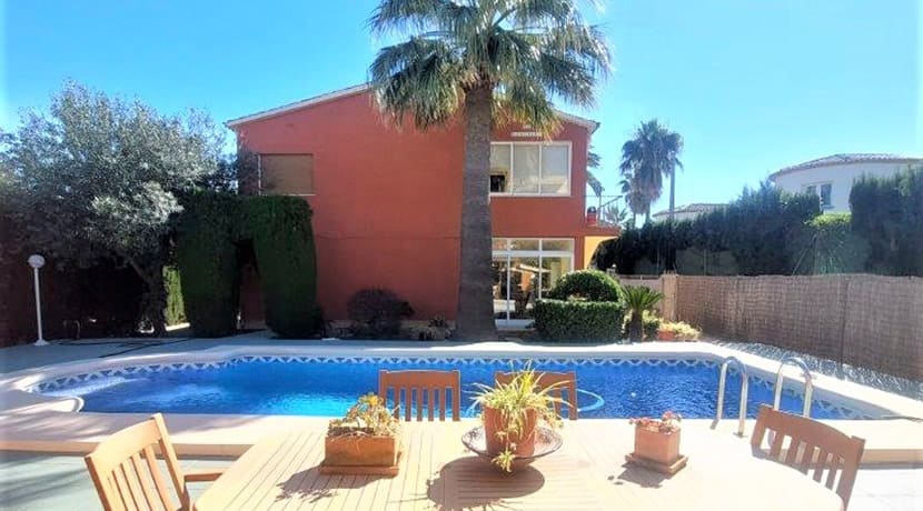 3 bedroom Villa in Denia, Alicante, Spain – FDC184