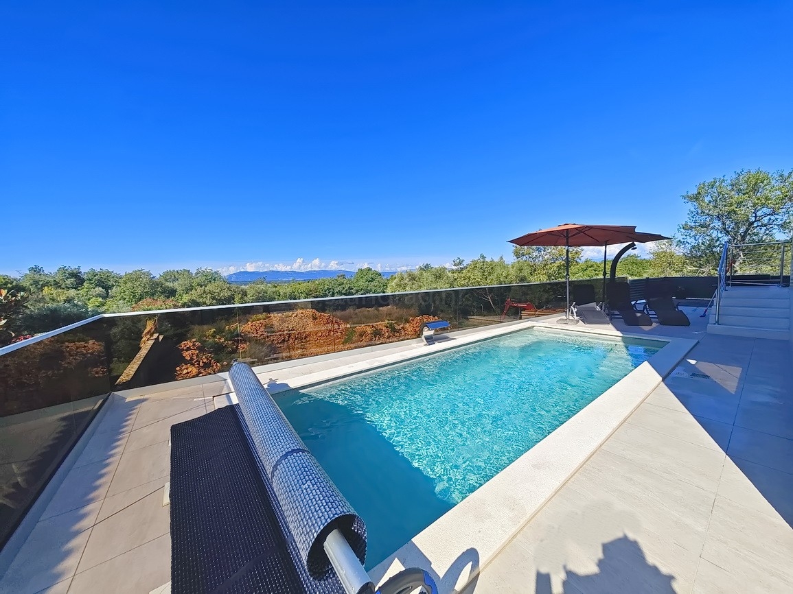 4 bedroom villa in Malinska-Dubašnica, Croatia – 103468