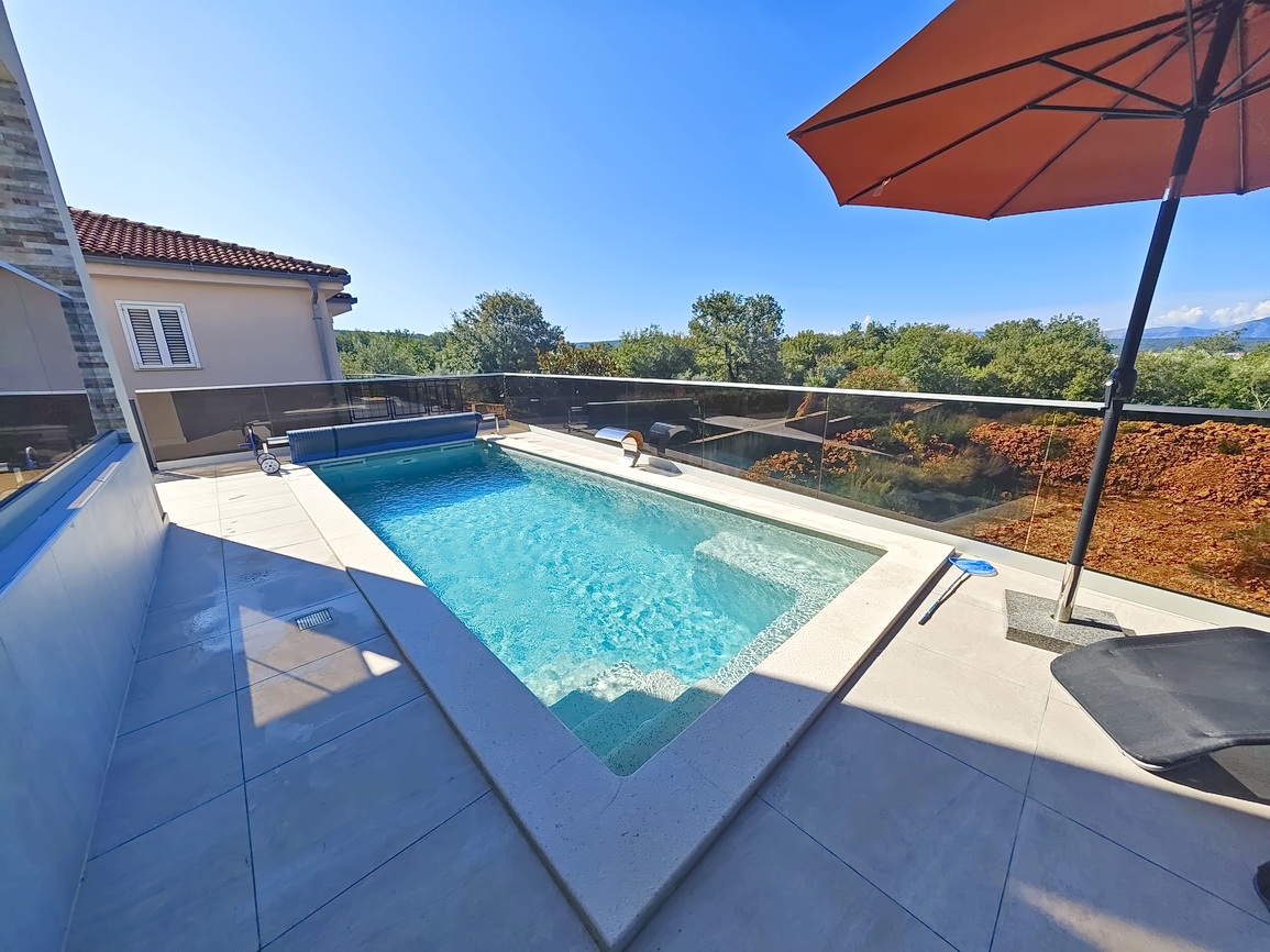 4 bedroom villa in Malinska-Dubašnica, Croatia – 103468