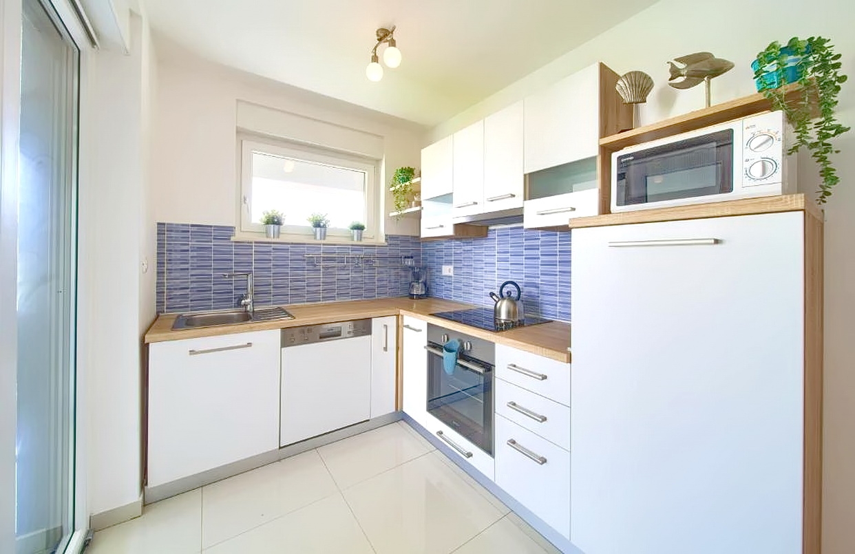 3 bedroom apartment in Malinska-Dubašnica, Croatia – 103464