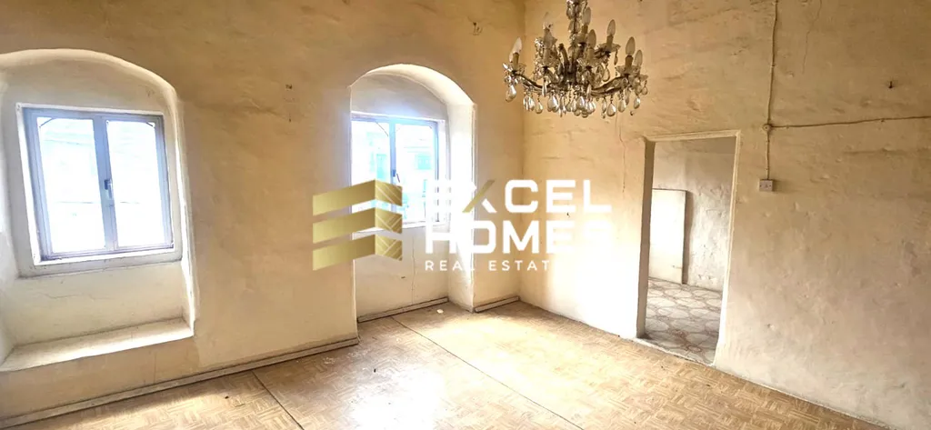 2 bedroom Character House in Qormi, Malta – 64016