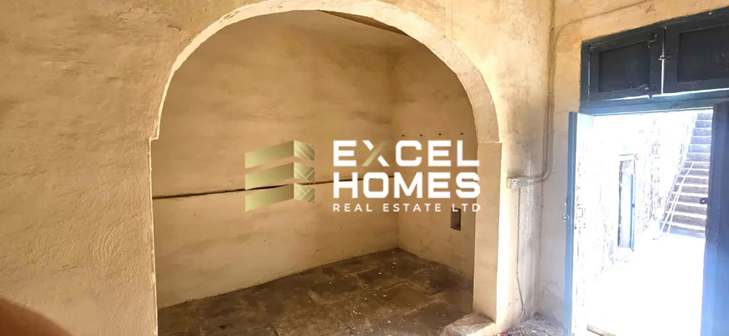 2 bedroom Character House in Qormi, Malta – 64016