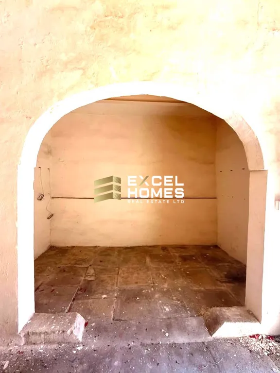 2 bedroom Character House in Qormi, Malta – 64016