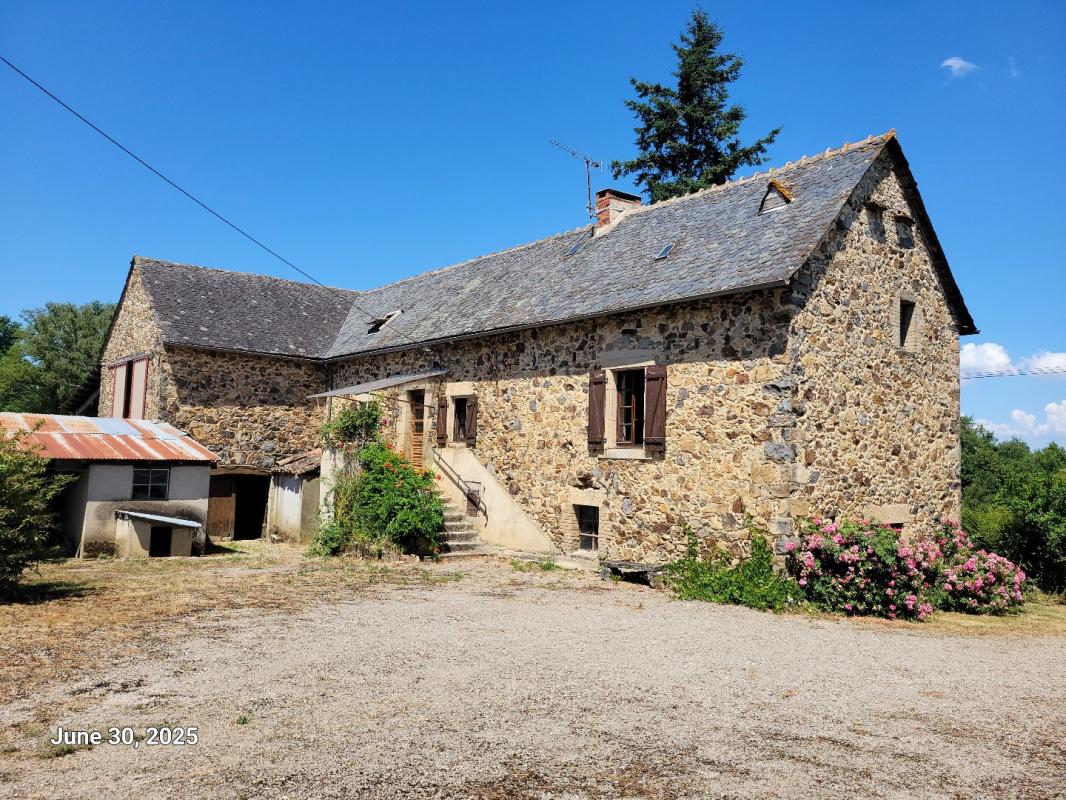 3 bedroom corps de ferme in Morlhon Le Haut, Aveyron, France