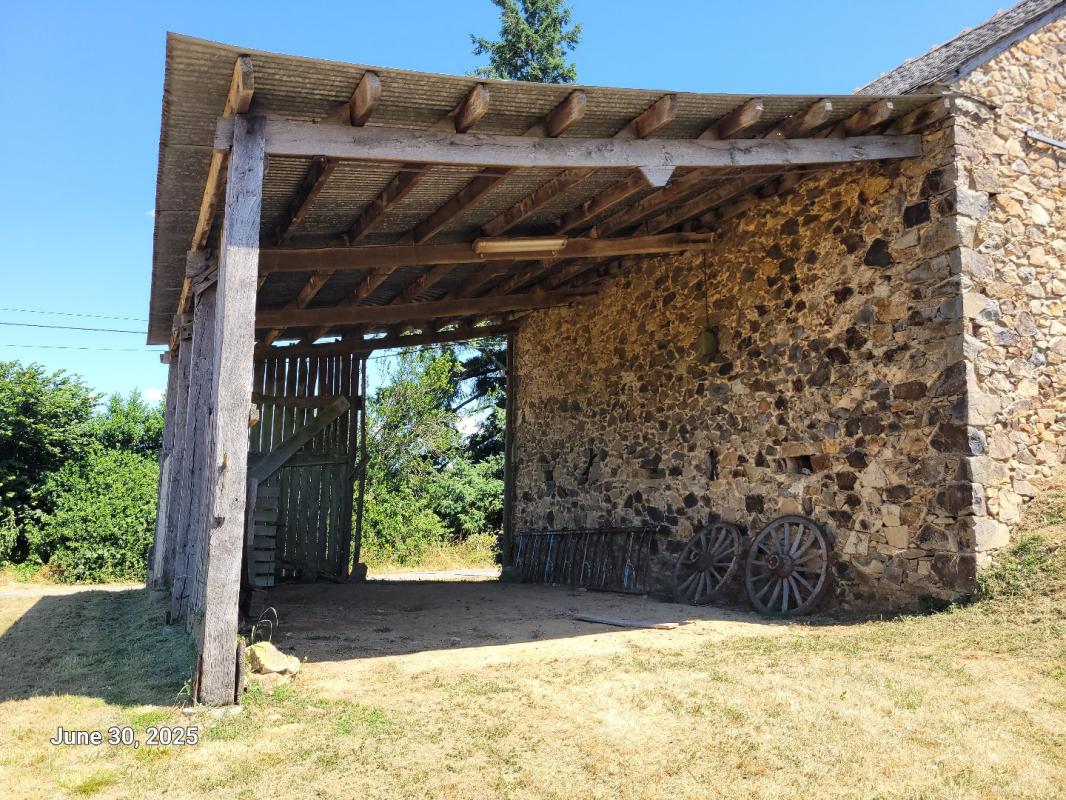 3 bedroom corps de ferme in Morlhon Le Haut, Aveyron, France