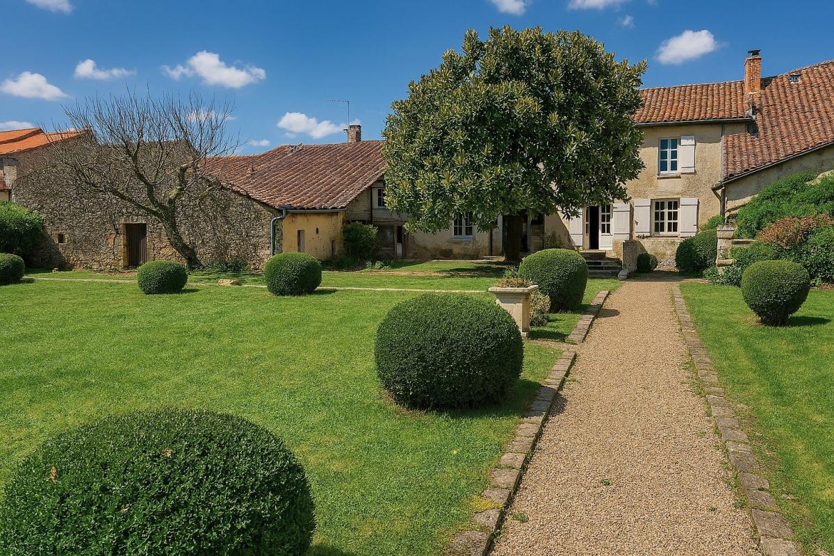 3 bedroom maison in Saint Claud, Charente, France – 8A398DDDD3BC4D22