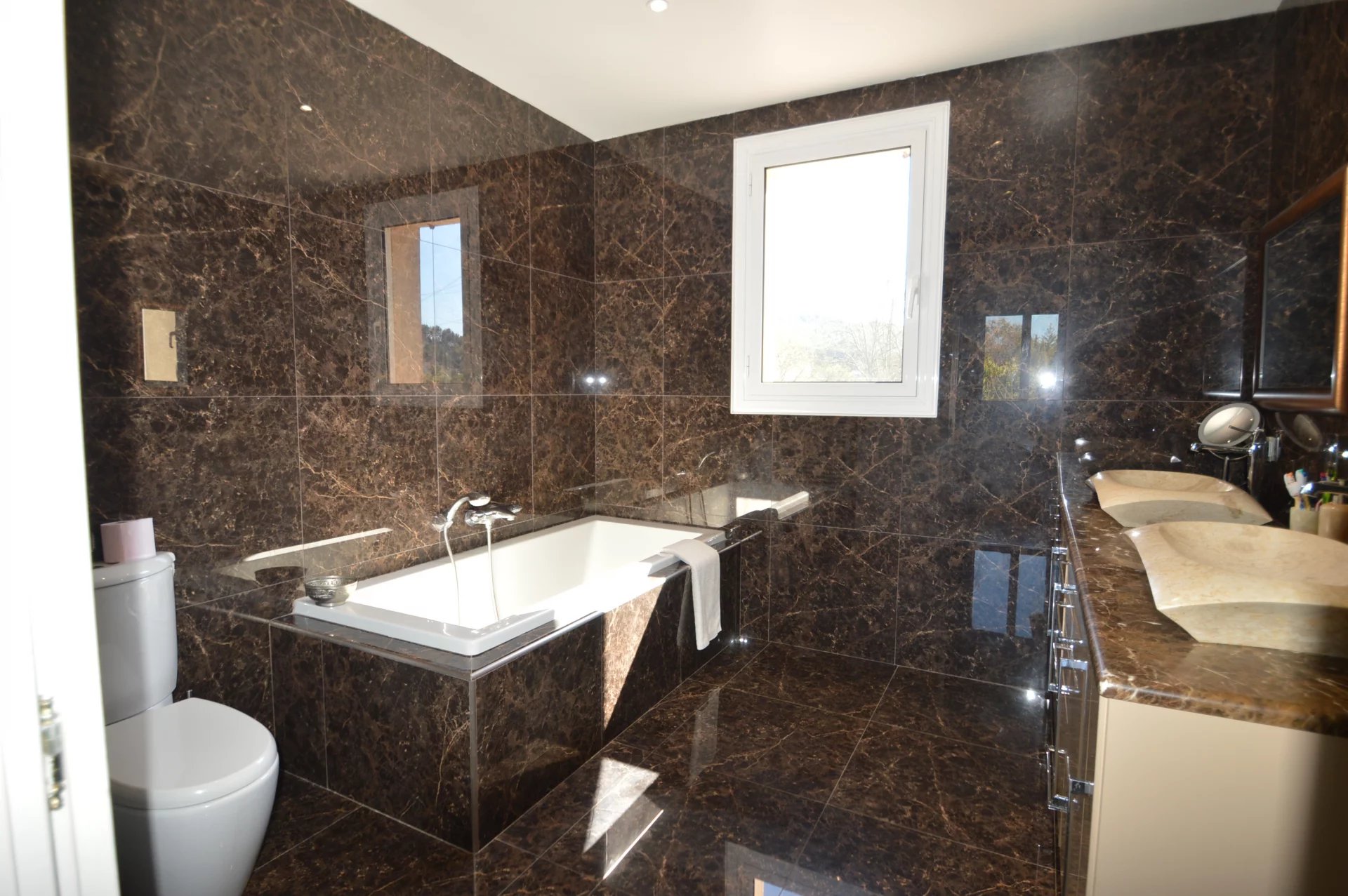 Stunning 230sqm Villa located between Bouc Bel Air and Cabriès, Provence-Alpes-Côte d’Azur – France – BVI79292