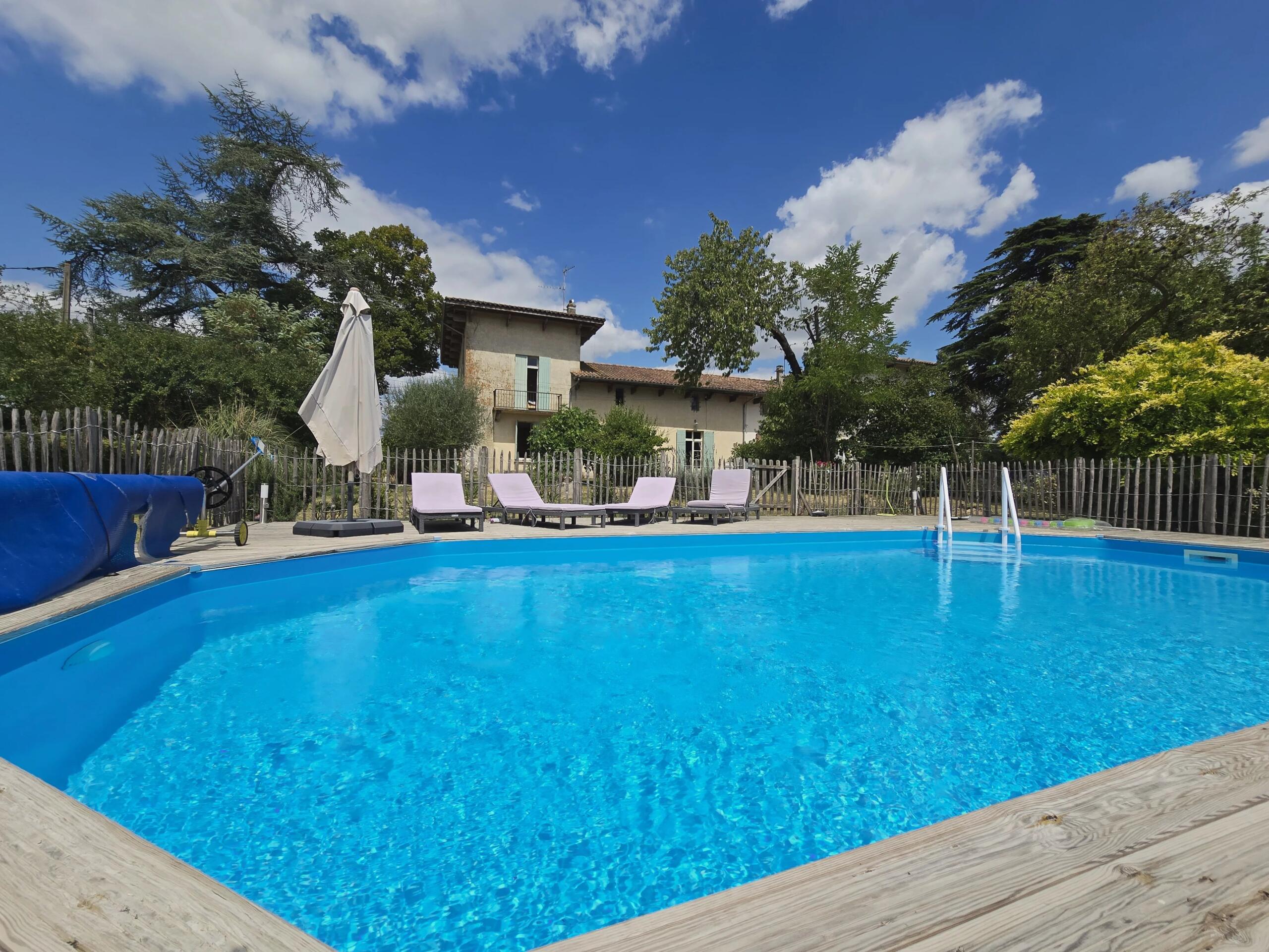 Charming family home with potential, Aquitaine – France – BVI82319