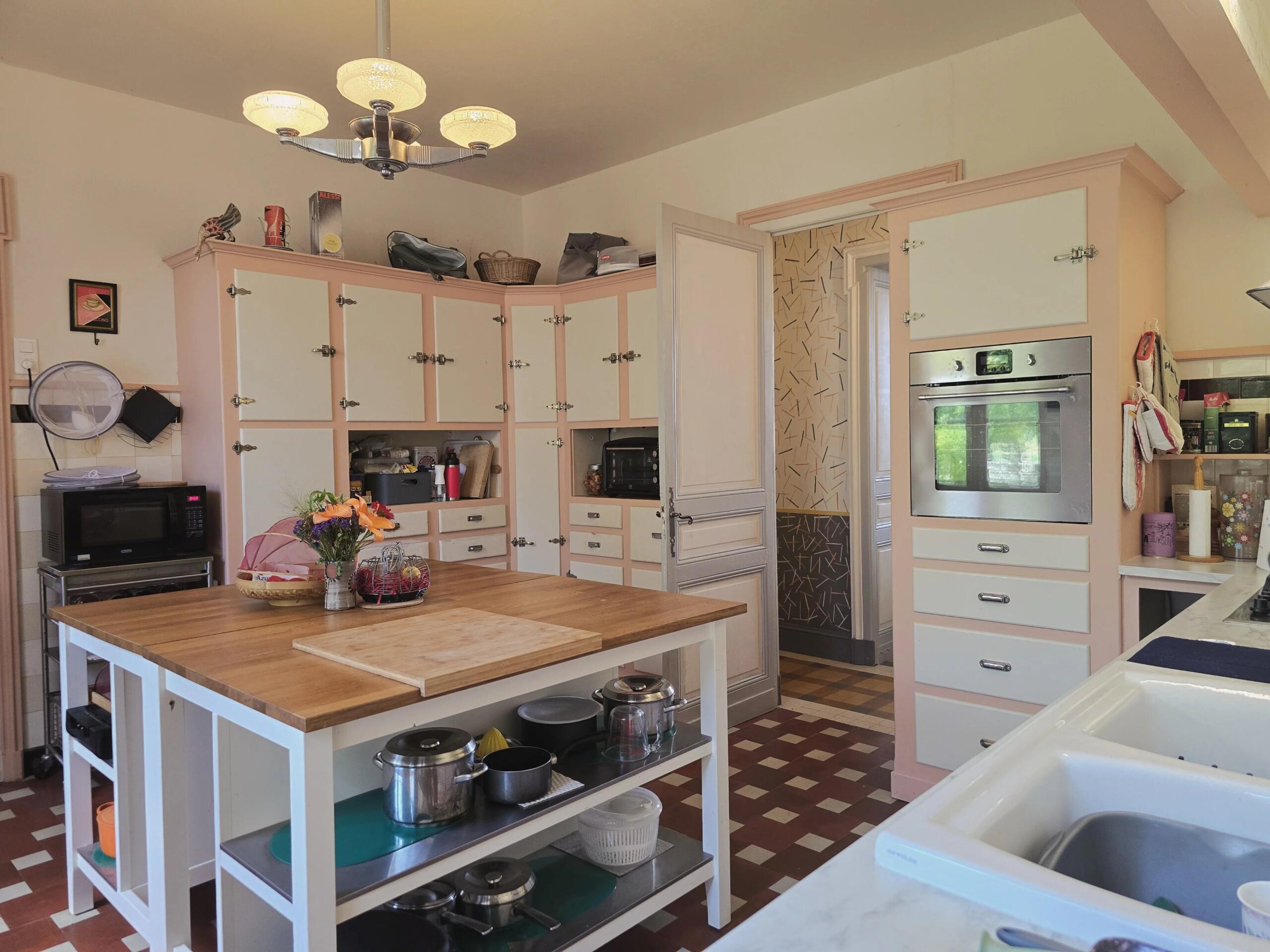 Charming family home with potential, Aquitaine – France – BVI82319