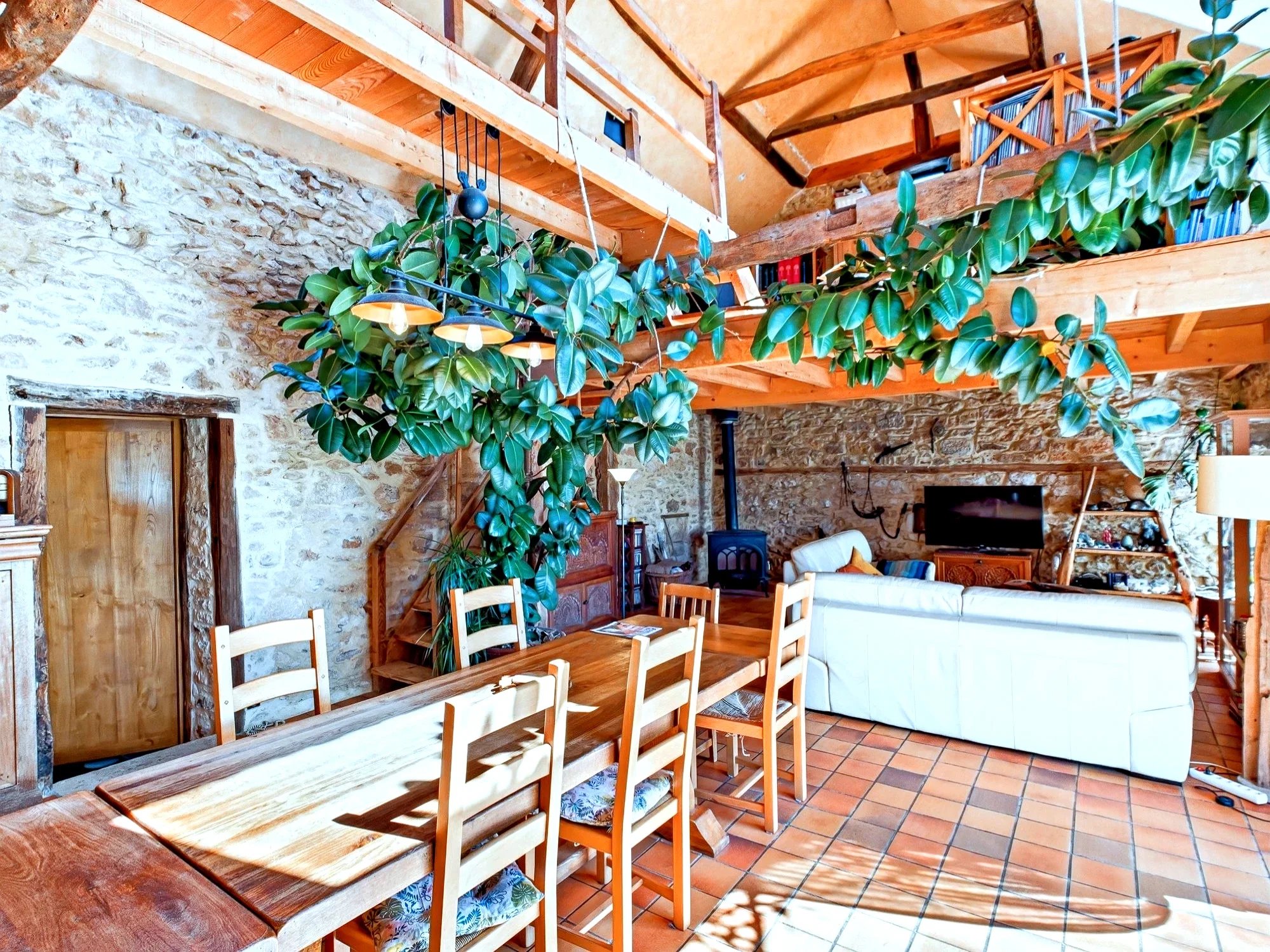 Charming Stone Property with Business Opportunity – Near Sarlat!, Aquitaine – France – BVI67985