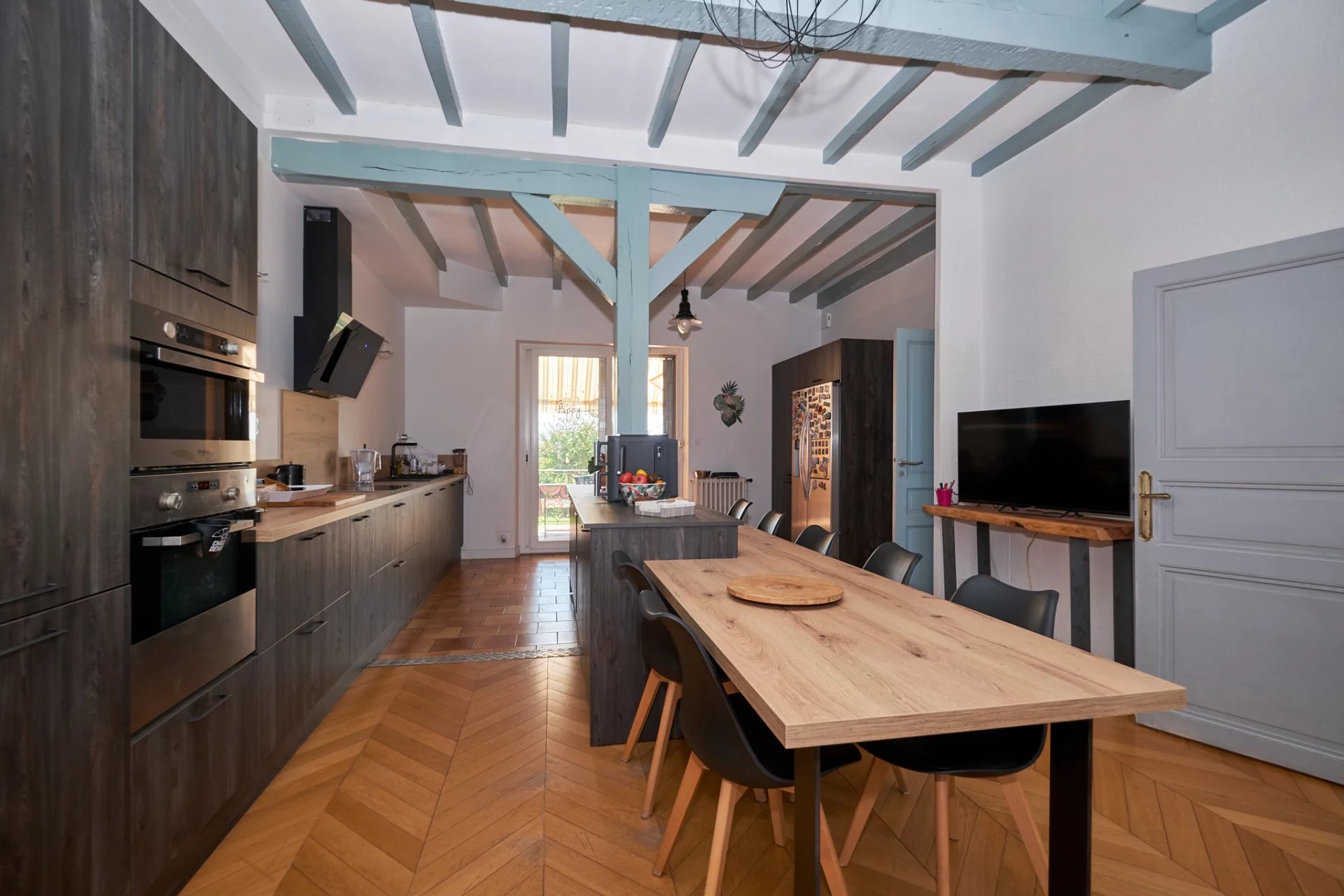 Spacious 5-Bedroom Family Home with Panoramic Views – Salvagnac, Midi-Pyrénées – France – BVI82420