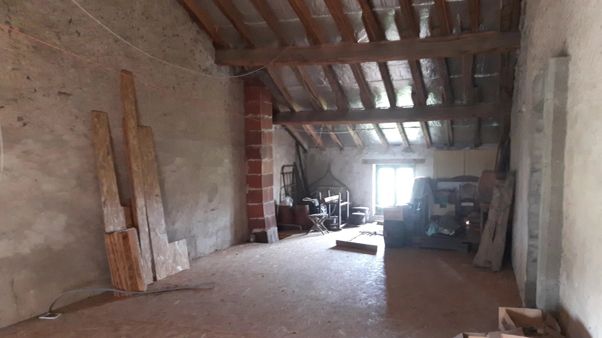 House and barns, plus house to renovate and 3.8 hectares of land, Limousin – France – BVI82116