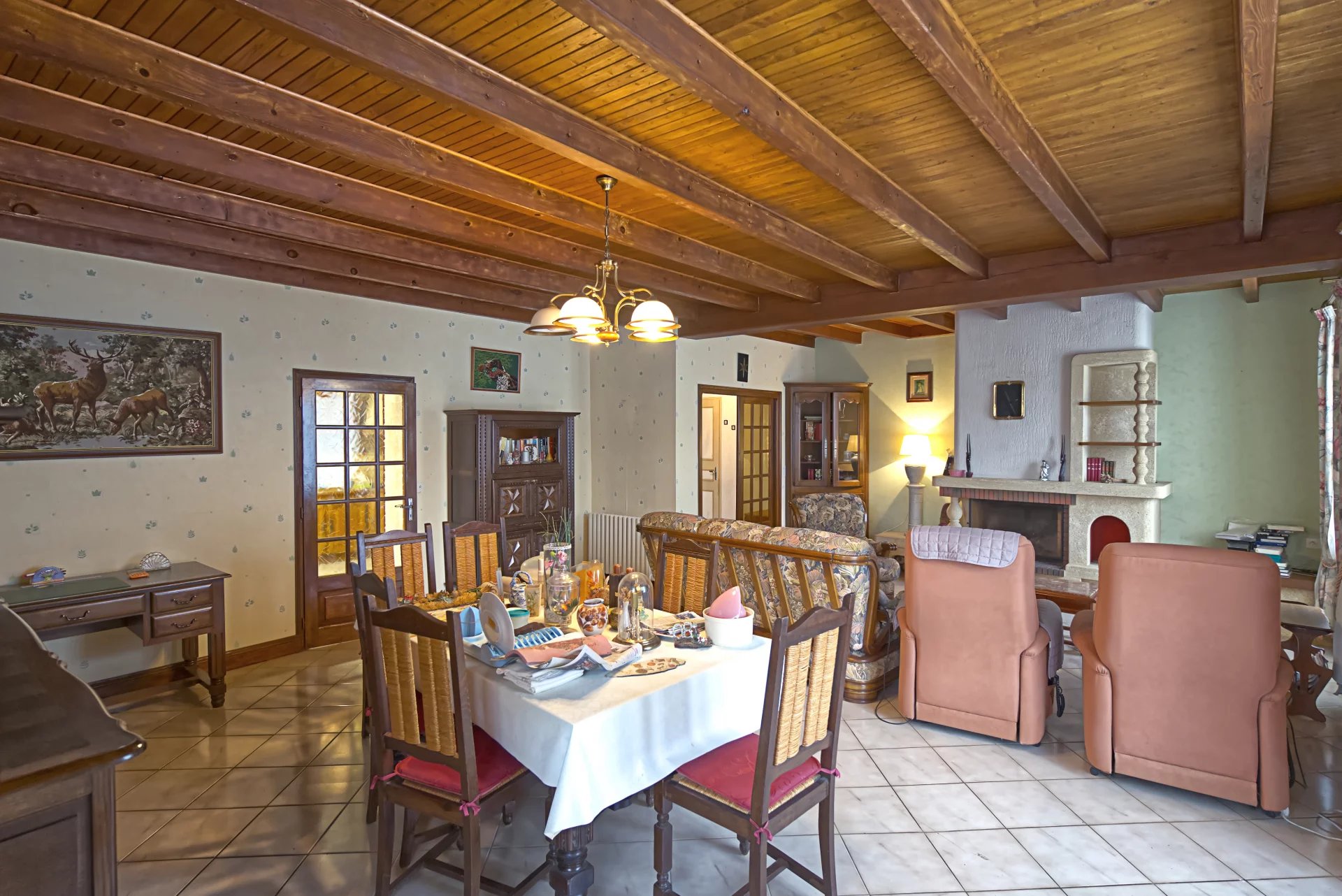 Superb Charentaise farmhouse, over 1 hectare of land, Poitou-Charentes – France – BVI82572